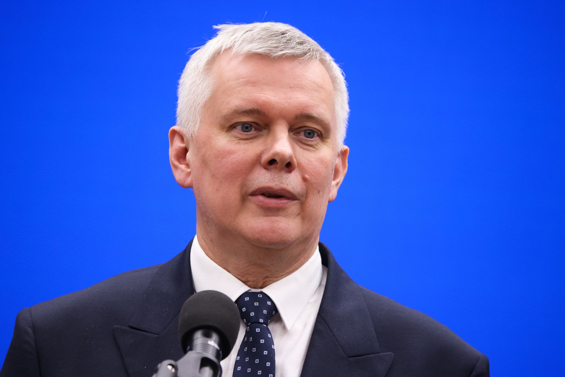 Siemoniak o działaniach służb. Chodzi o wybory