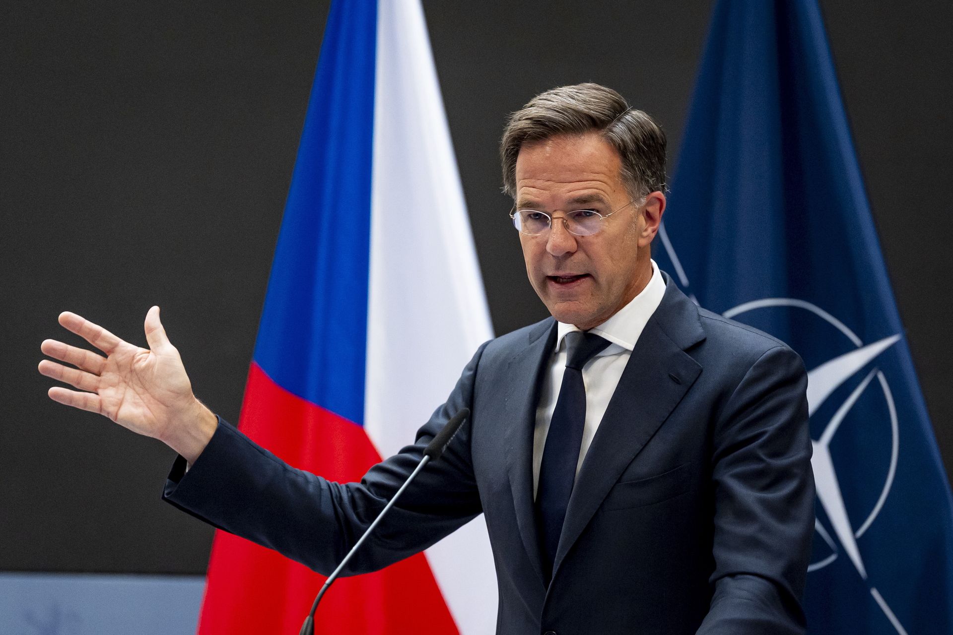 Możliwy atak Rosji. Szef NATO alarmuje