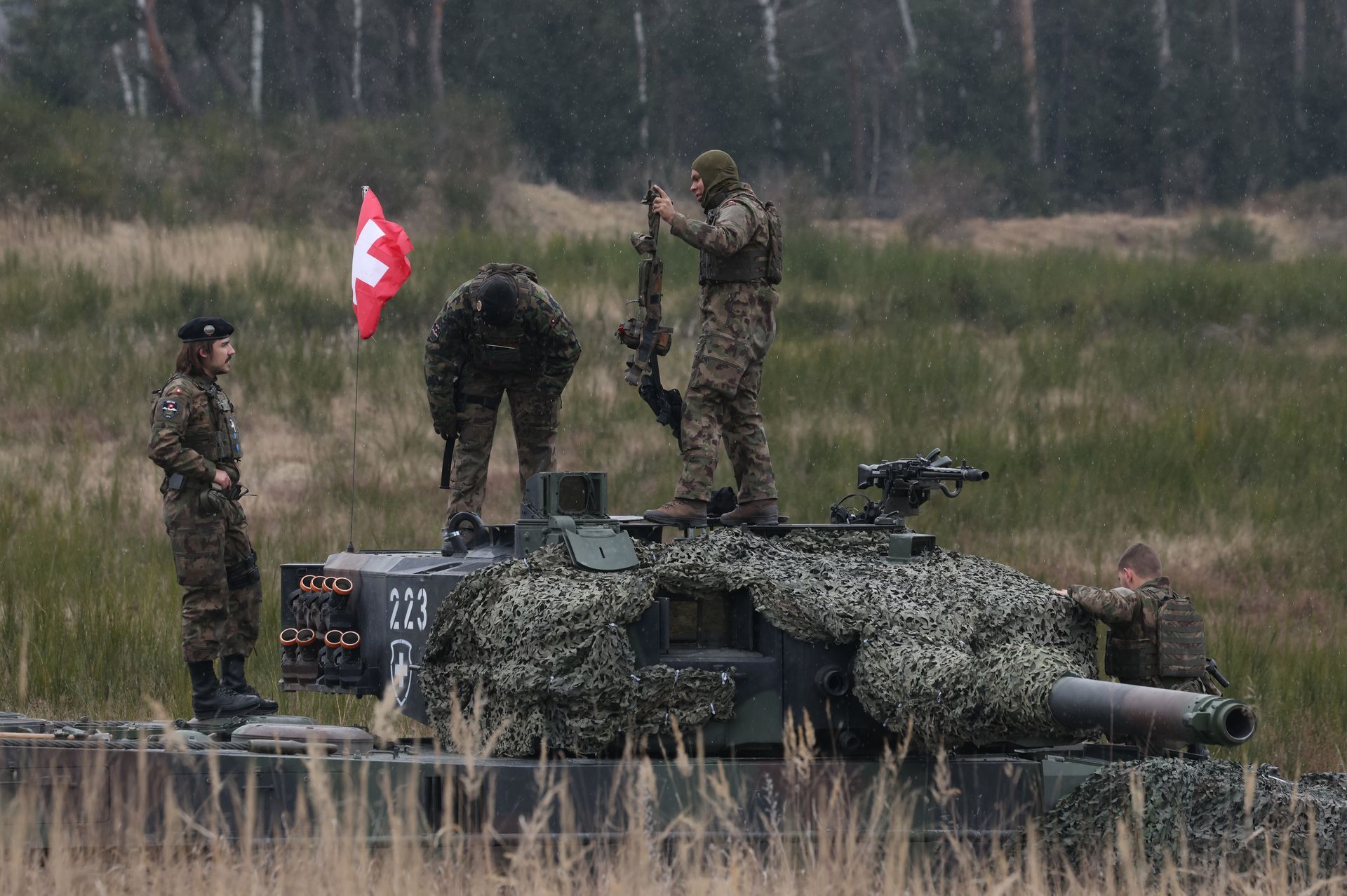 Historyczna zmiana w Szwajcarii coraz bliższa. Wymusiła ją wojna w Ukrainie