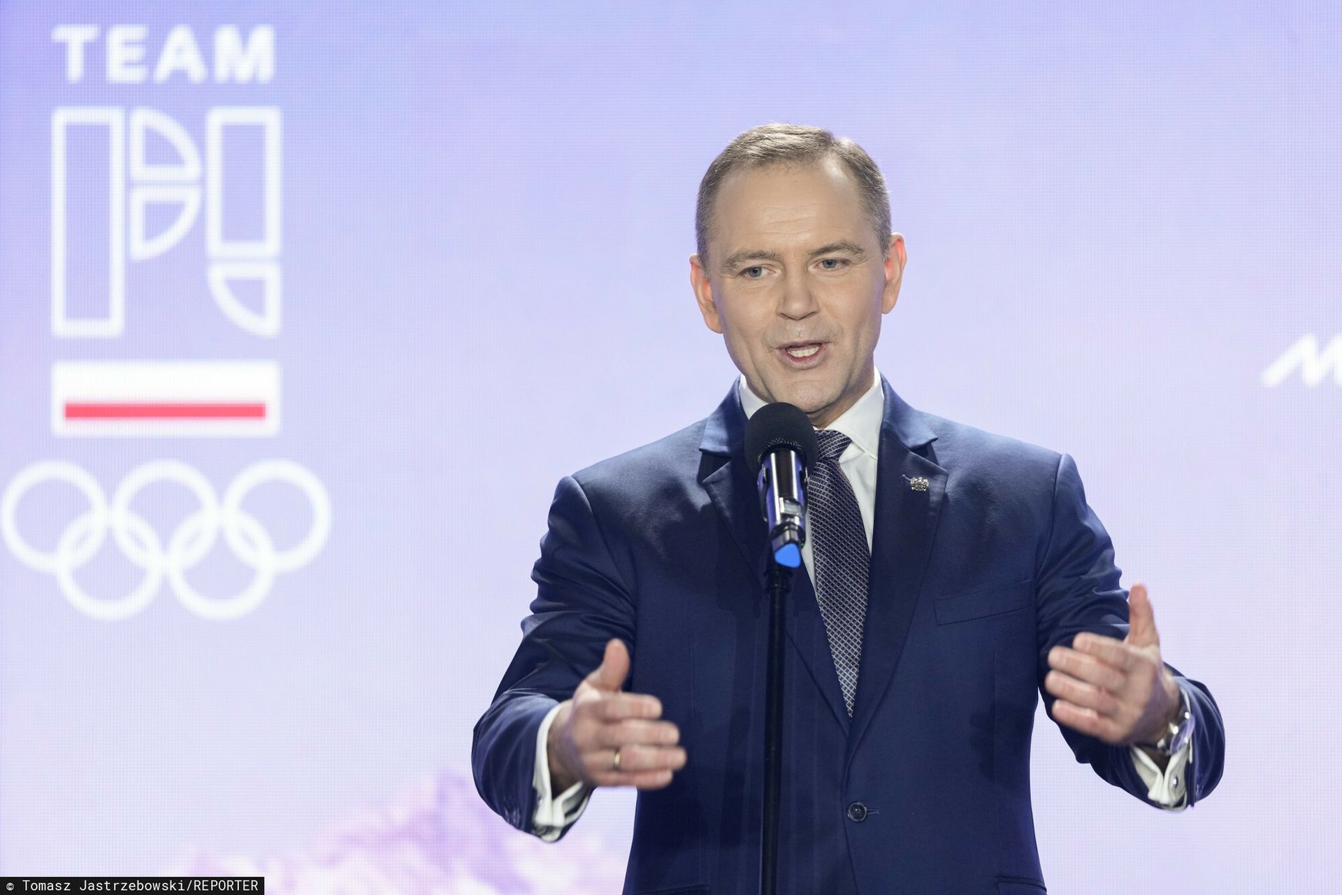 Gwizdy pod adresem Vance'a. Nawrocki "klaskał wszystkim"