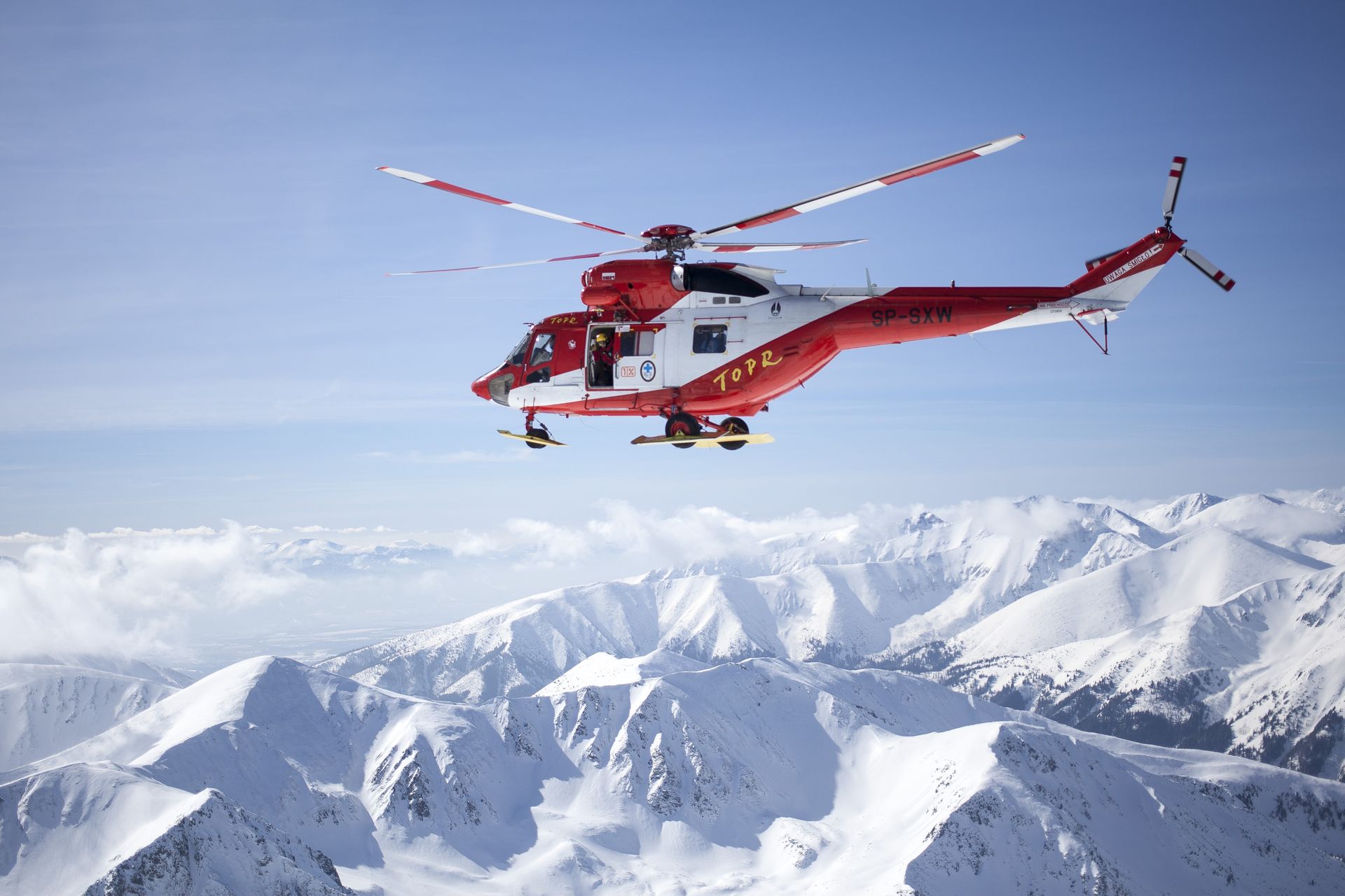 Turysta zjeżdżał z Rysów na jabłuszku. Akcja ratunkowa TOPR