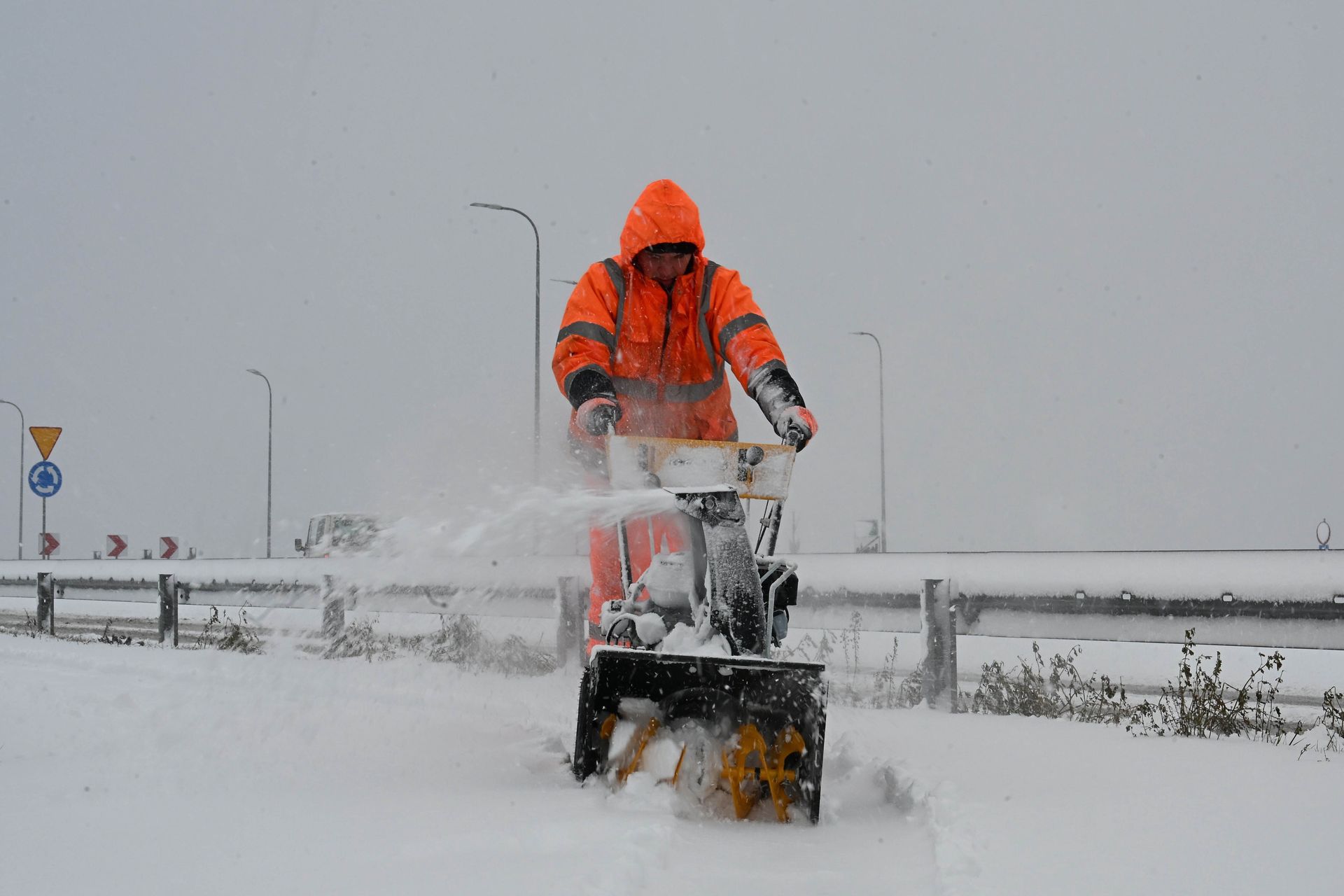 Nowa fala śnieżyc. Przed nami mroźna niedziela