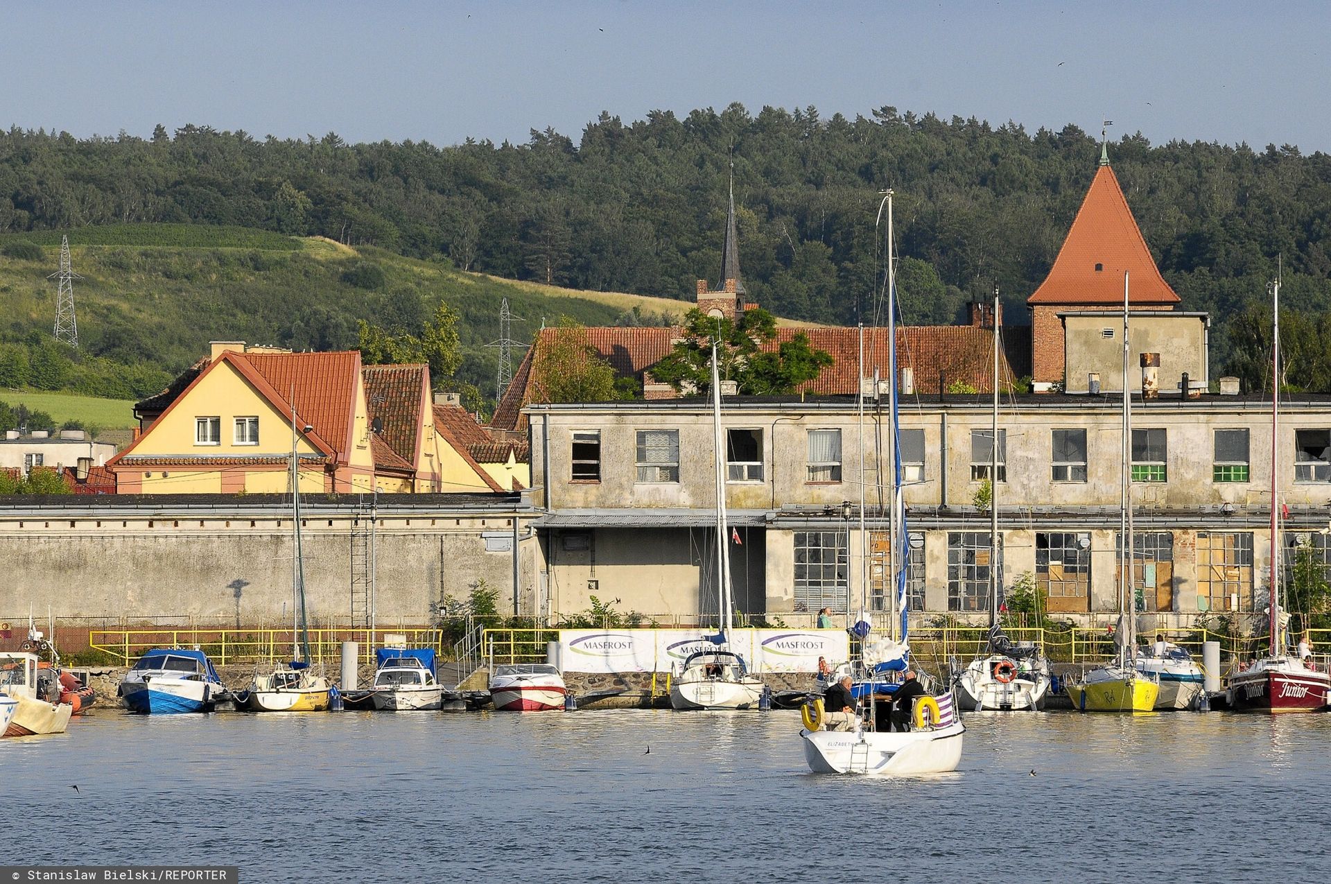 Port blisko przekopu mierzei będzie przebudowany. Rusza przetarg