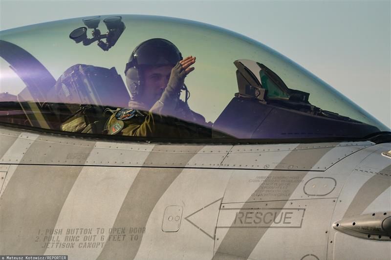 Dowództwo Operacyjne RSZ potwierdza śmierć pilota. "Żegnaj, Mistrzu"