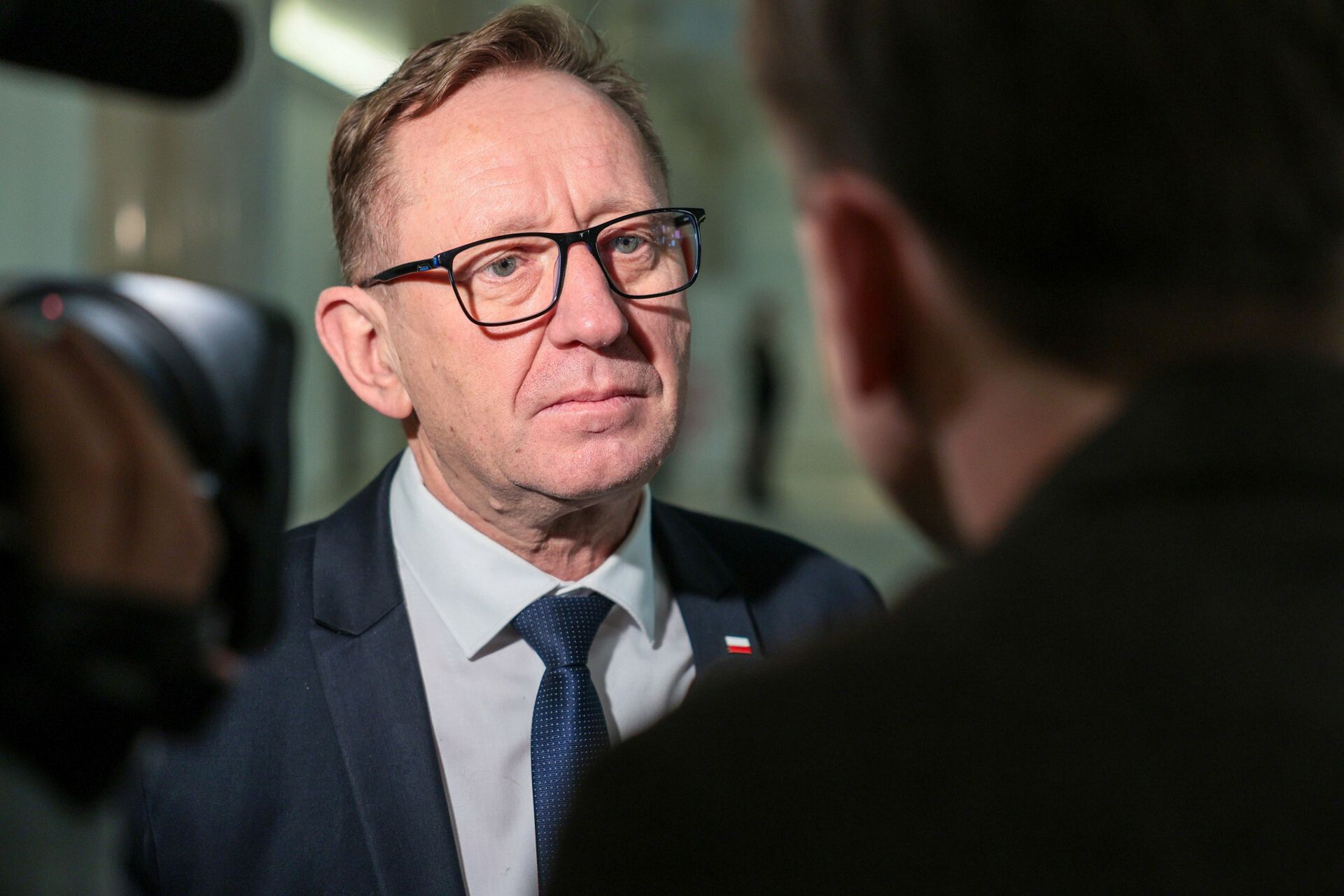 Dziennikarka TVP zapytała Telusa o działkę. Ostra wymiana zdań