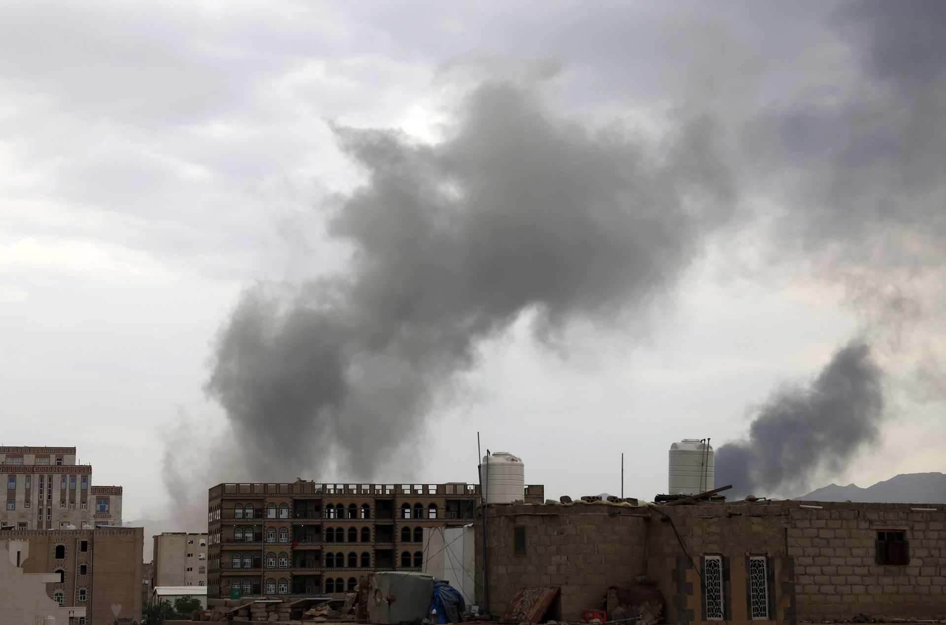 Izraelskie naloty na Jemen. 35 ofiar