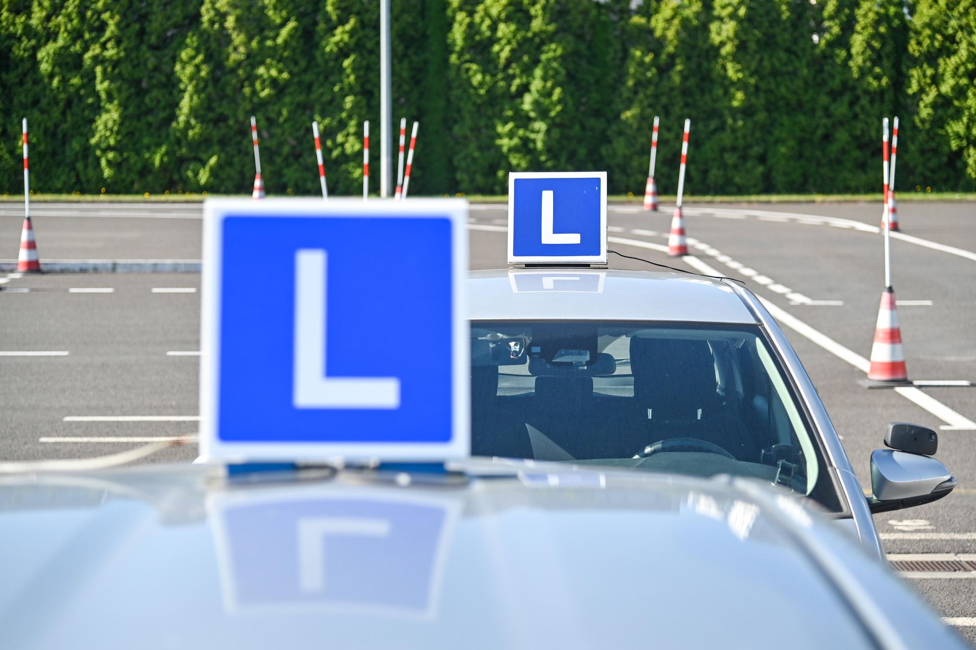 Nie miała okularów. Próbowała przekupić egzaminatora