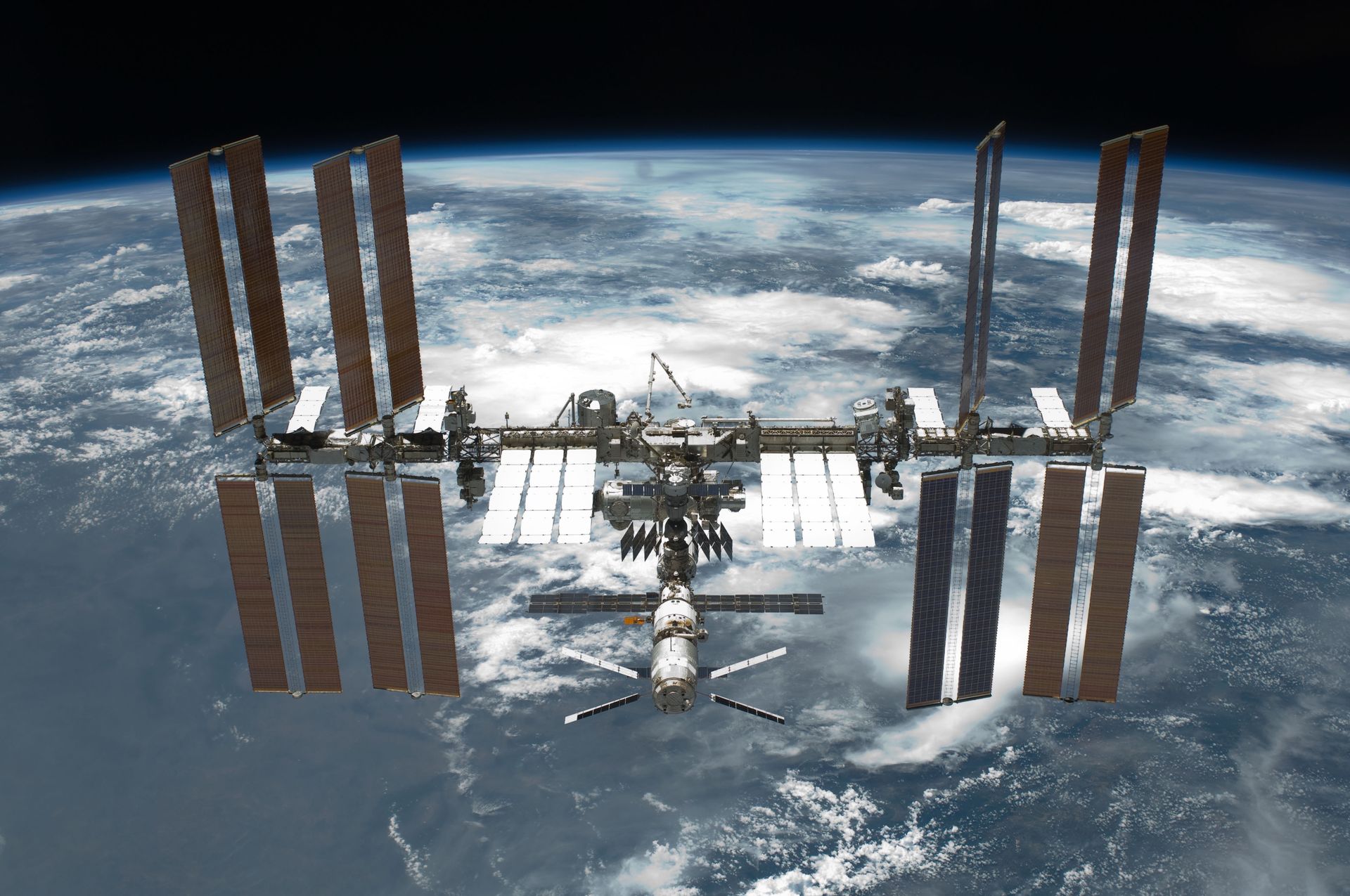 SpaceX z nowym kontraktem. Prawie miliard dolarów za trzy misje na ISS