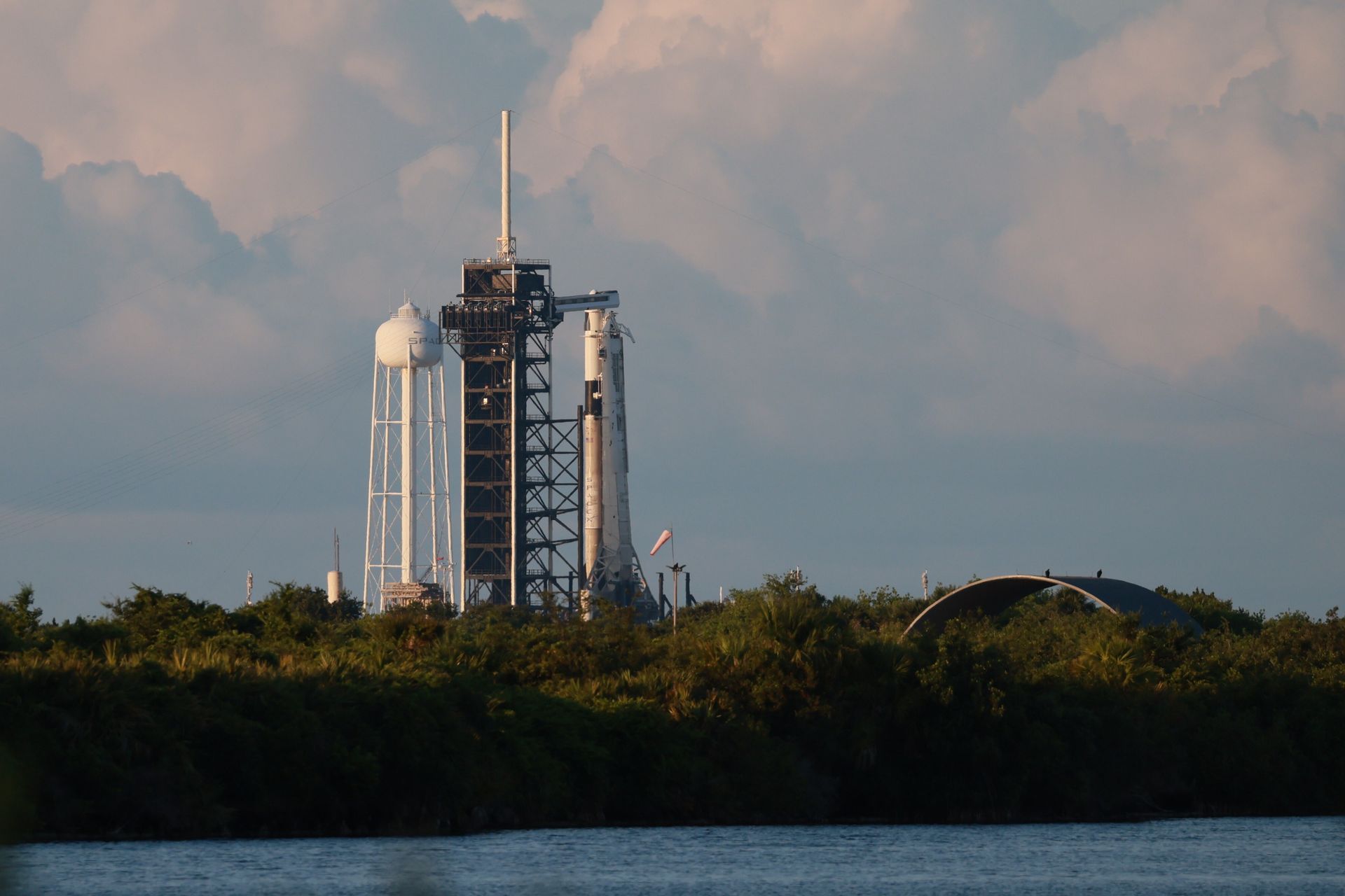Polak leci w kosmos. Dlaczego lot na ISS zajmuje dobę?