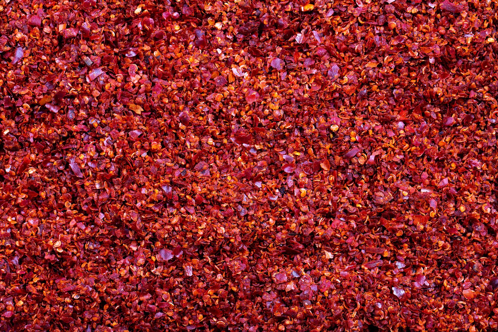 Koreańczycy sypią do zup, mięs i kapusty. Ułatwia trawienie, ostro podkręca metabolizm