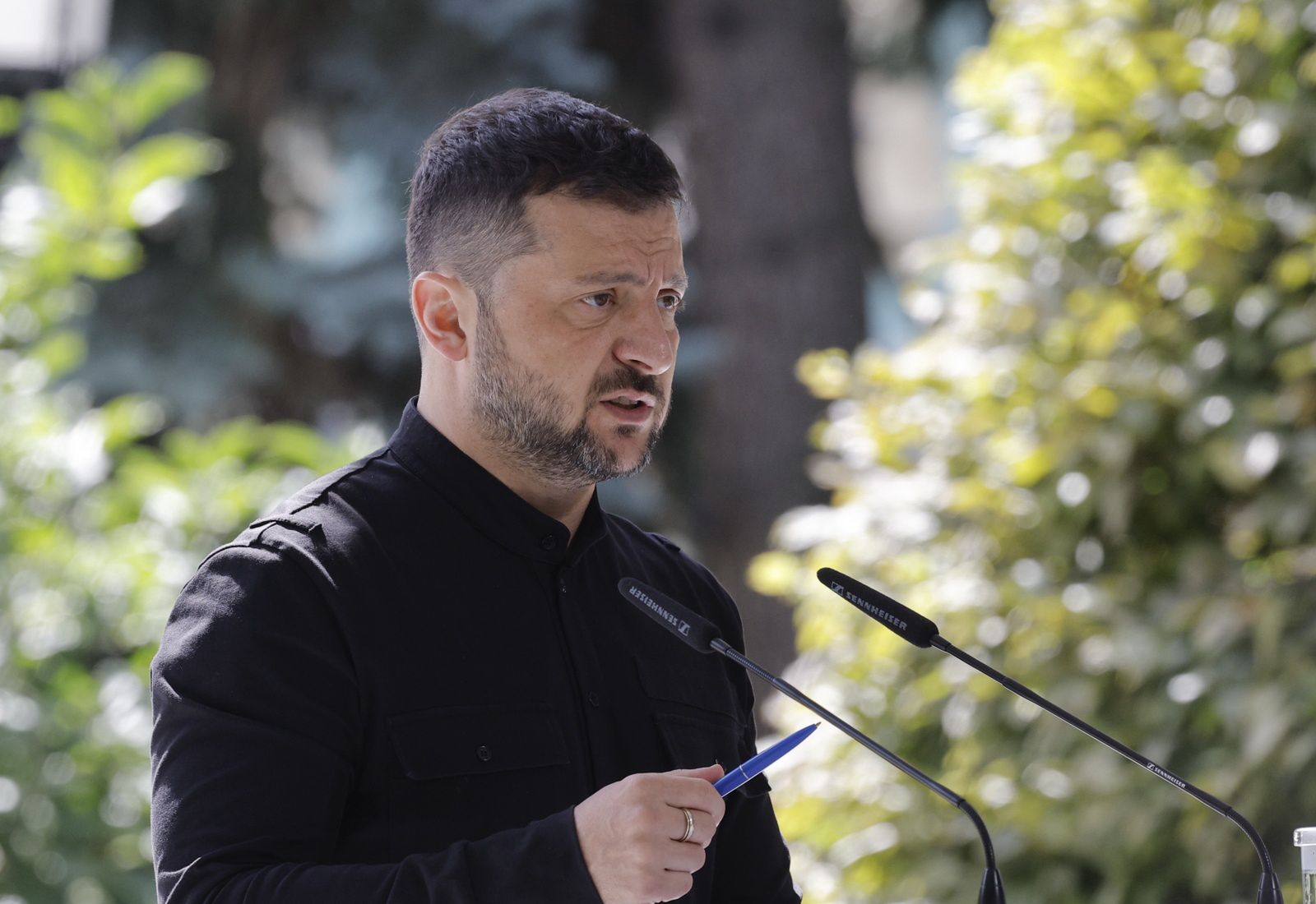 Negocjacje pokojowe. Zełenski szuka miejsca