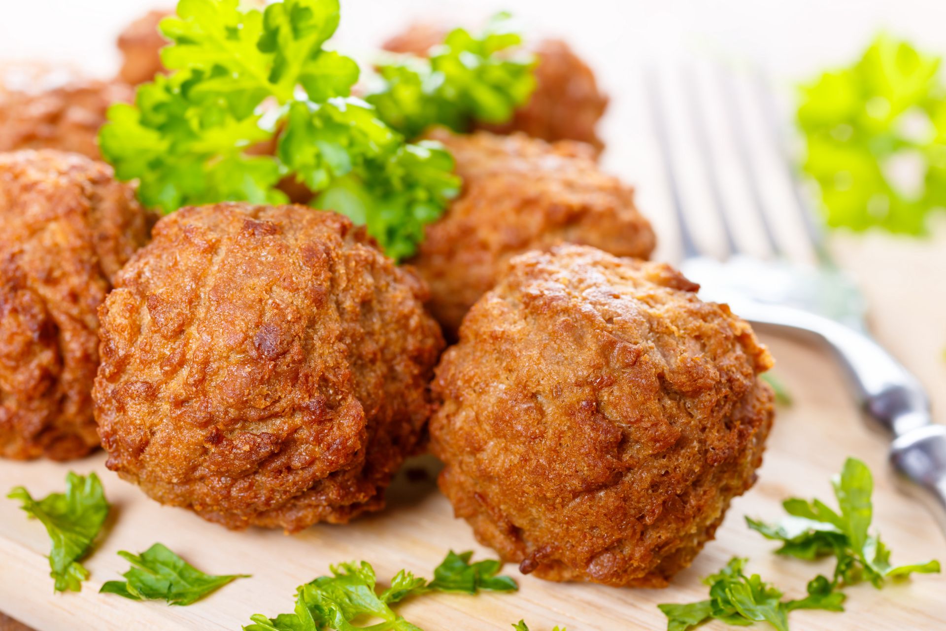 Ciężko o lepsze klopsiki. Ten jarski obiad skusi każdego