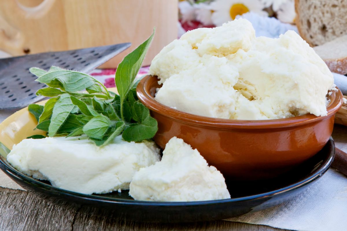 Na wakacjach w górach warto się zajadać tym serem. Dla jelit to coś wspaniałego