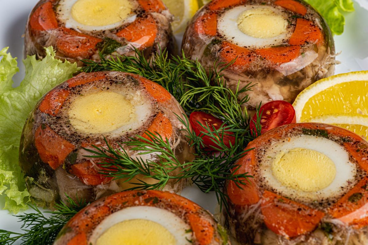 W każdą Wielkanoc ozdabiają stół. Ten przepis mam jeszcze od babci