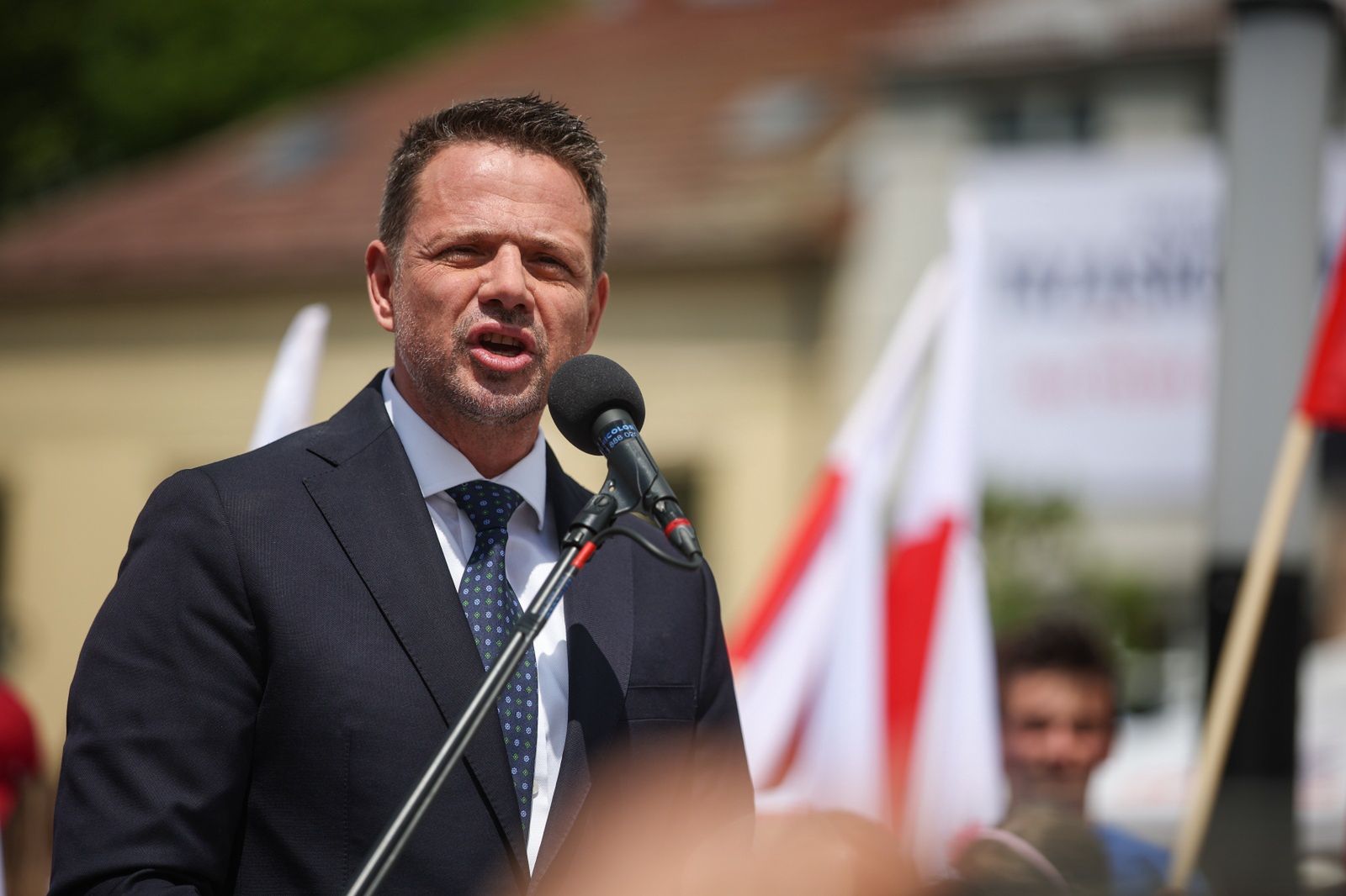 Trzaskowski zwrócił się do wyborców. Wbił szpilę konkurentowi