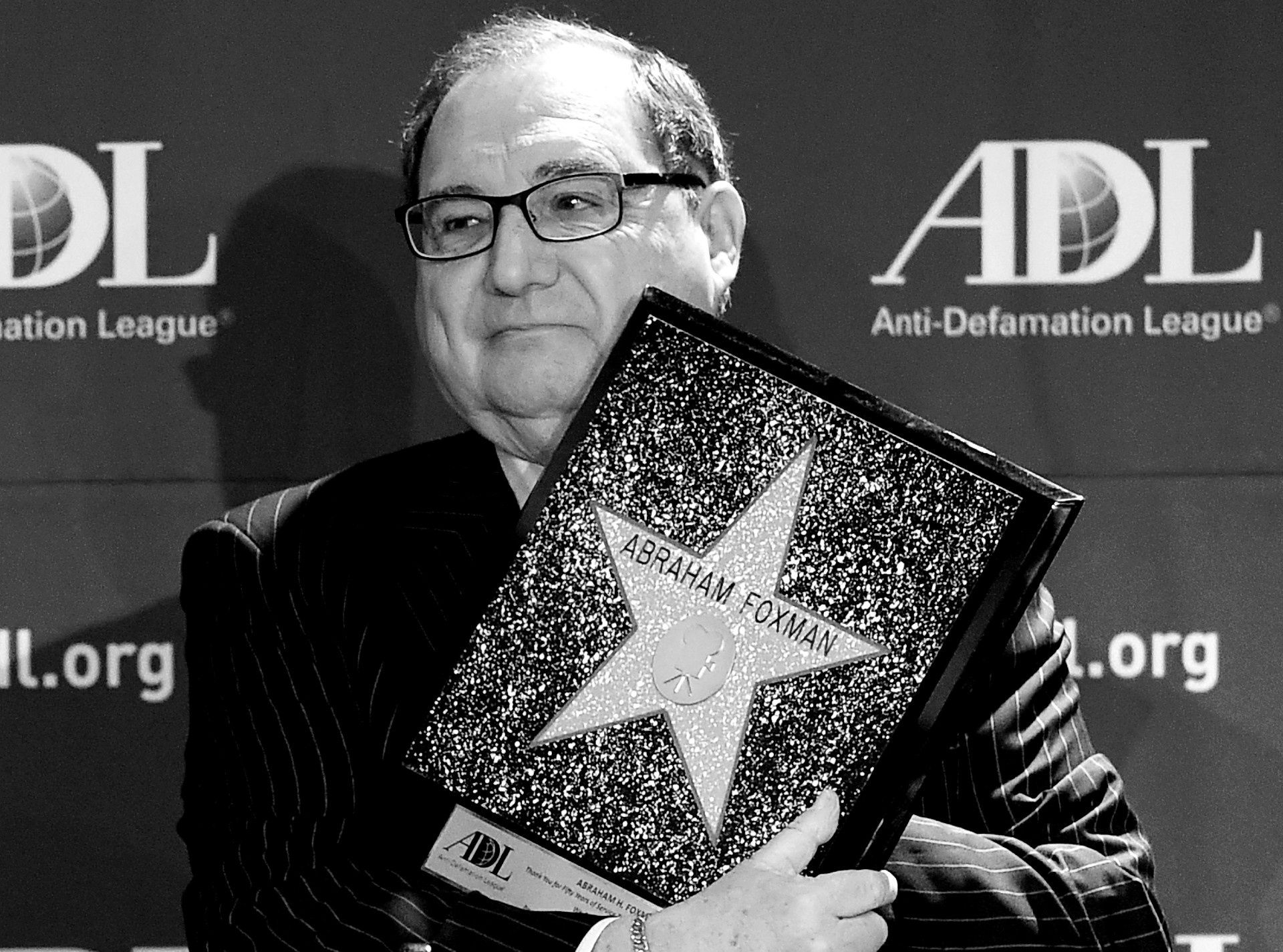 Zmarł Abraham Foxman. Jego rodzina pochodziła z Polski