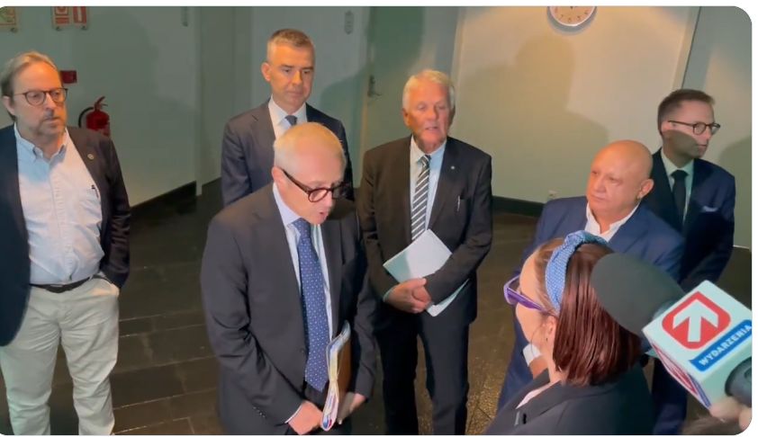 Awantura na posiedzeniu TS. Kilku sędziów nie wpuszczono na salę