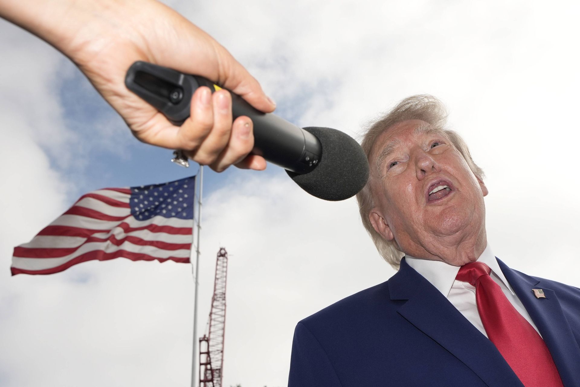 Fatalne wieści dla Trumpa. Rekordowo niskie poparcie w sondażu