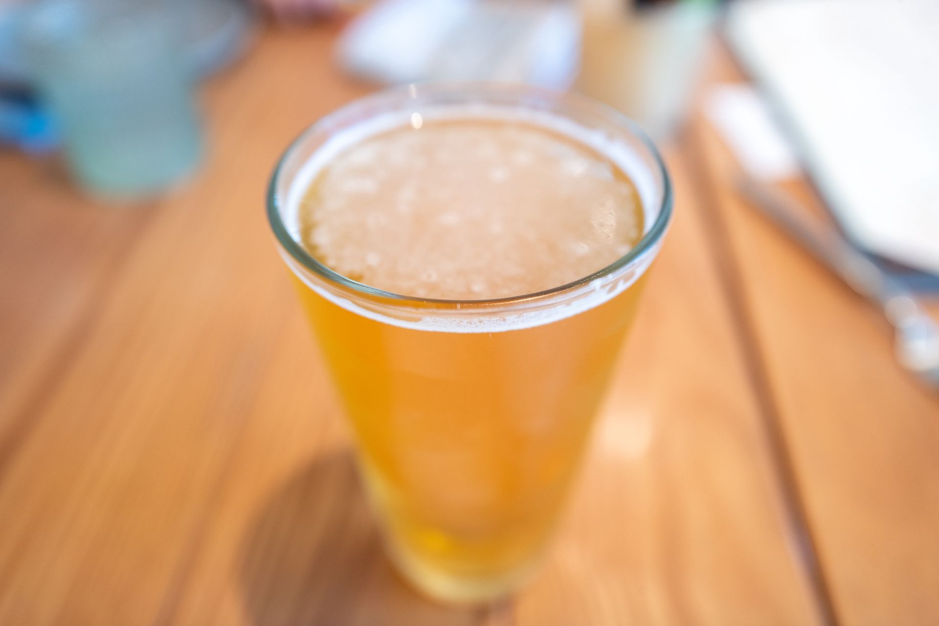 Jak wpływa na nas piwo latem? Ekspertka wyjaśnia