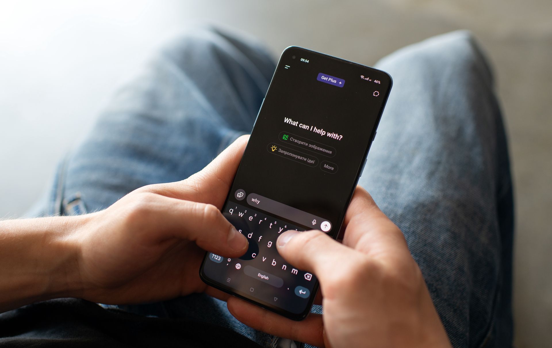 Jak ludzie korzystają z ChatGPT? Przeanalizowano 1,5 mln rozmów