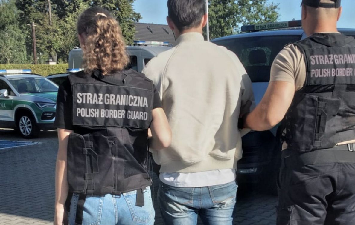 Deportacje cudzoziemców. Straż Graniczna przestrzega: takie są zasady