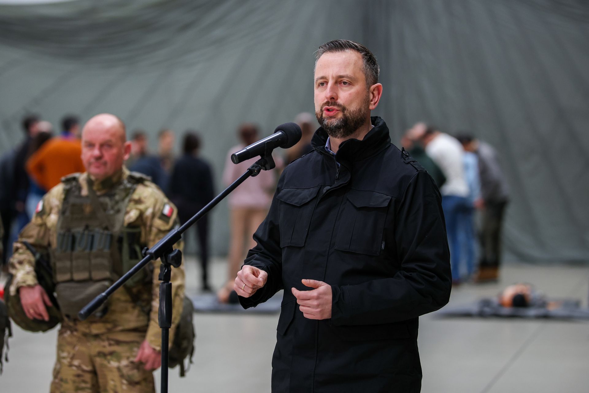 Tłumy na szkoleniach u żołnierzy. Szef MON na pierwszym dniu