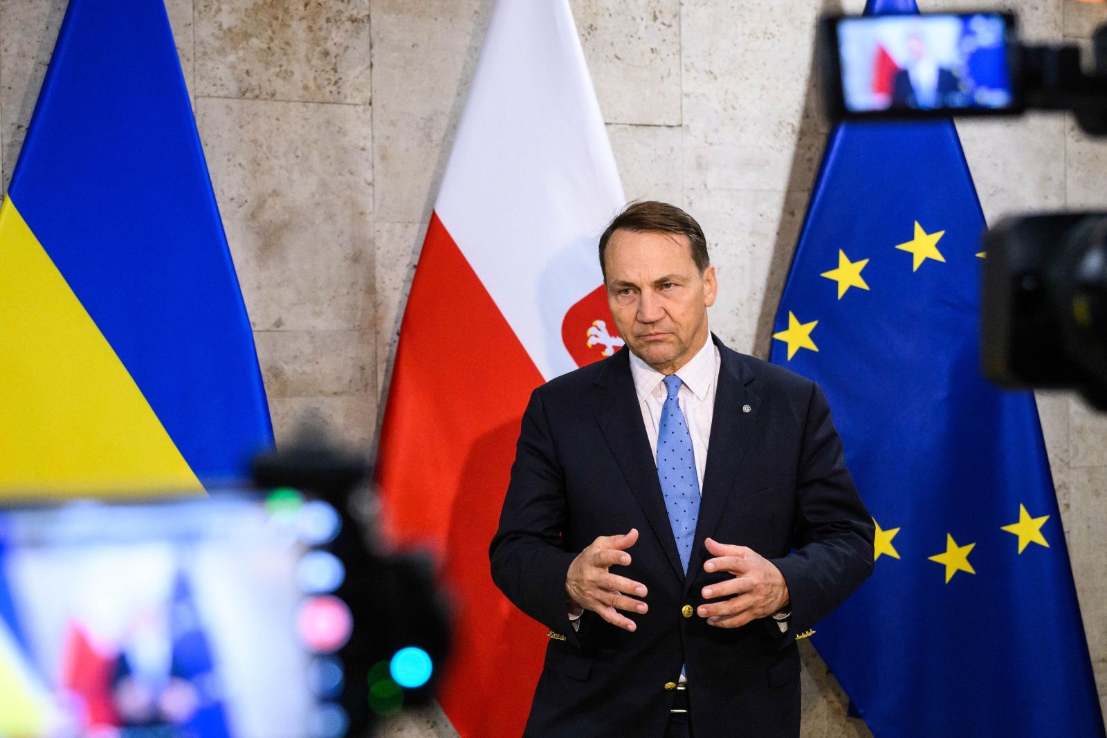 "Mam lepsze pojęcie". Sikorski zabiera głos ws. negocjacji pokojowych
