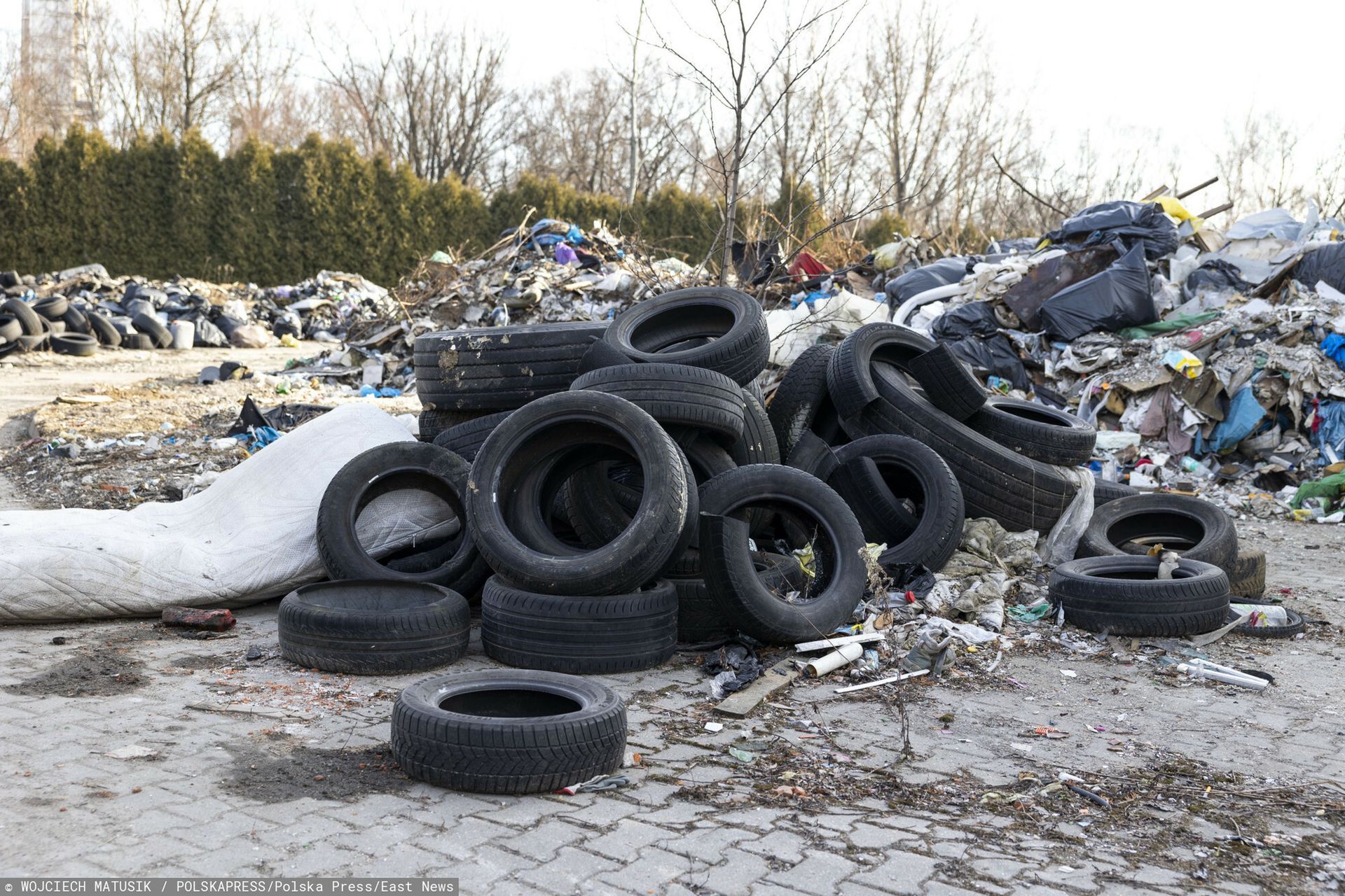 5 lat więzienia i grzywna. Sprowadził z zagranicy 500 ton śmieci