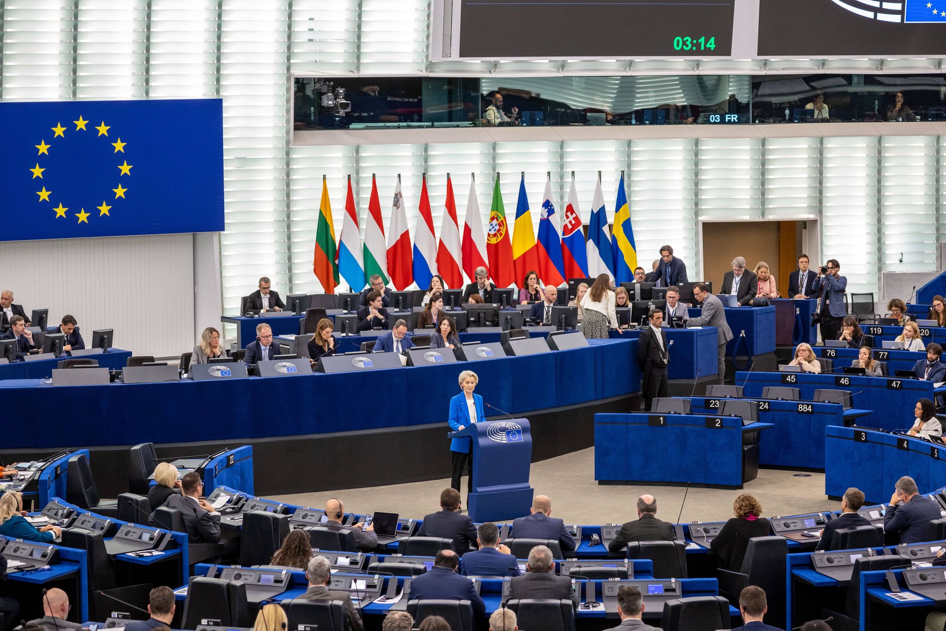 Ile teraz mandatów do PE uzyskałyby partie? Spadek KO i PiS