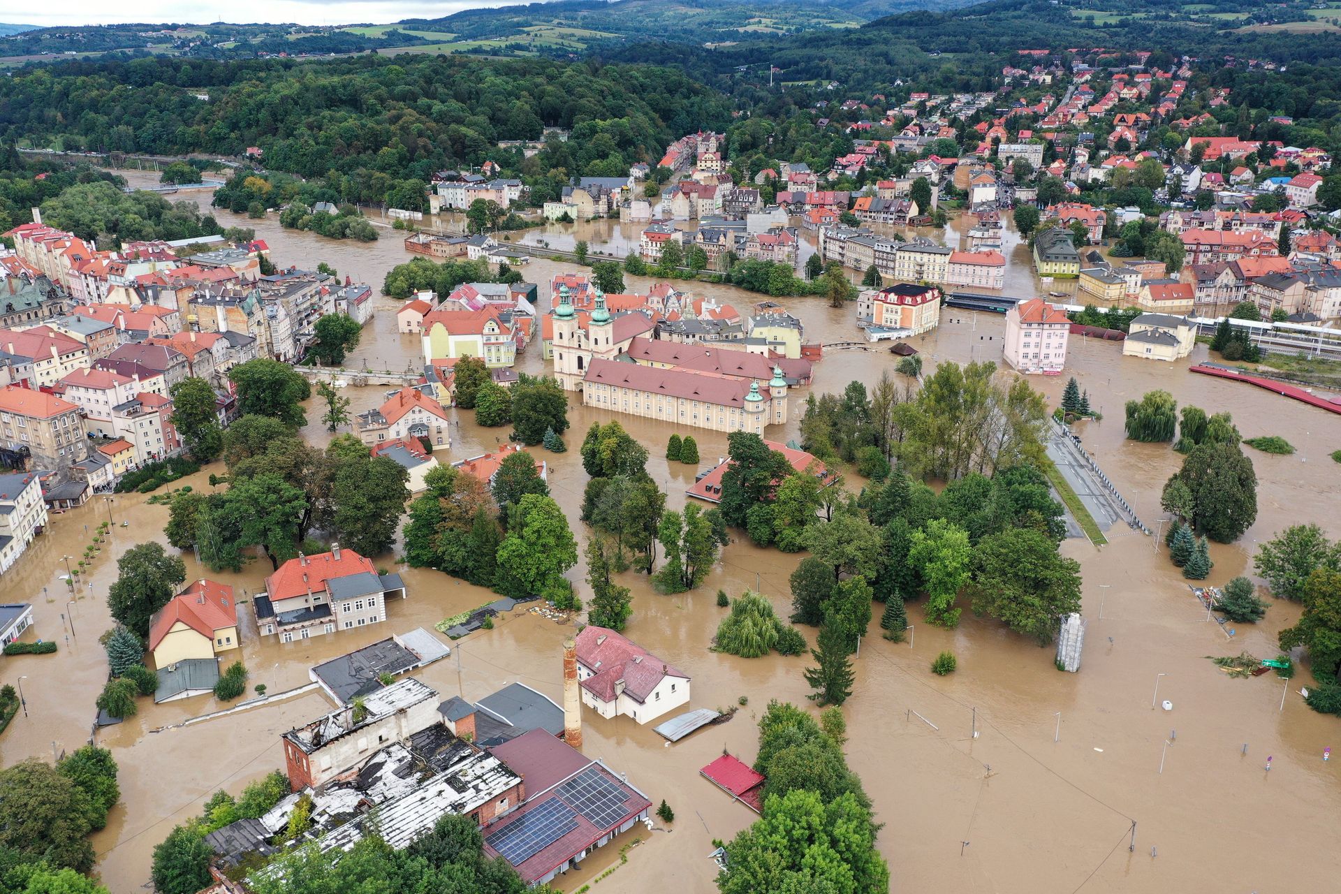 Miliardy z unijnych funduszy na odbudowę po powodzi. Padła zapowiedź