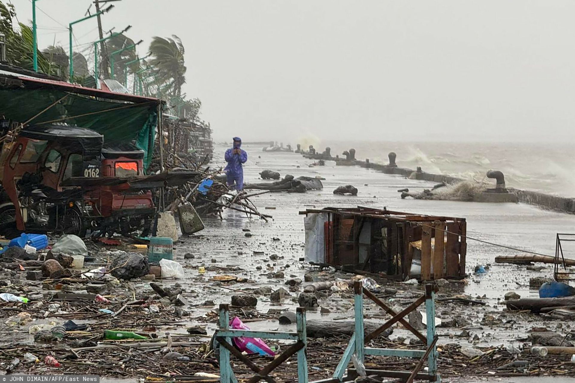 Supertajfun Ragasa zagraża Azji. Konsulat RP ostrzega