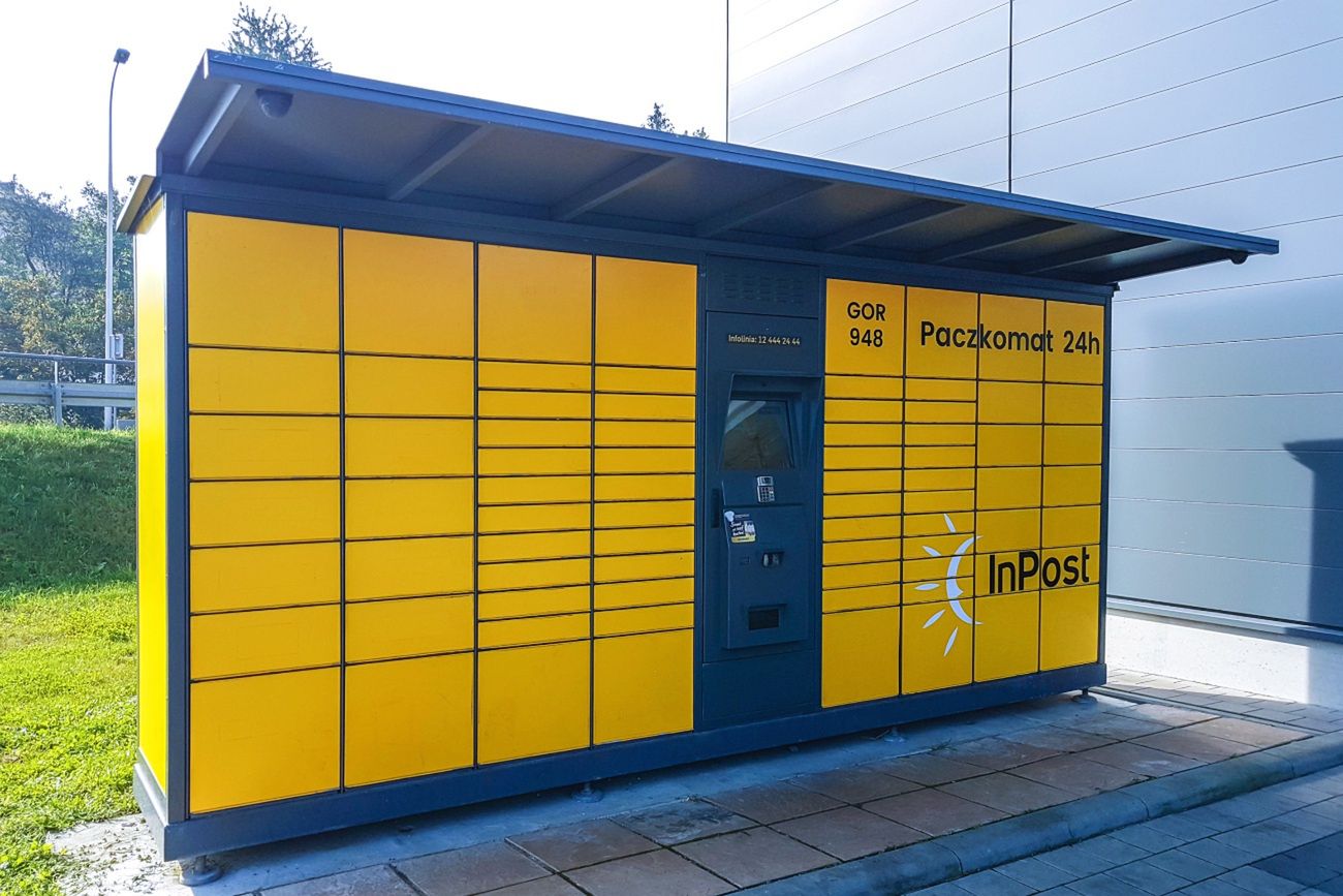 InPost z nową usługą. Wysyłanie paczek za granicę będzie łatwiejsze