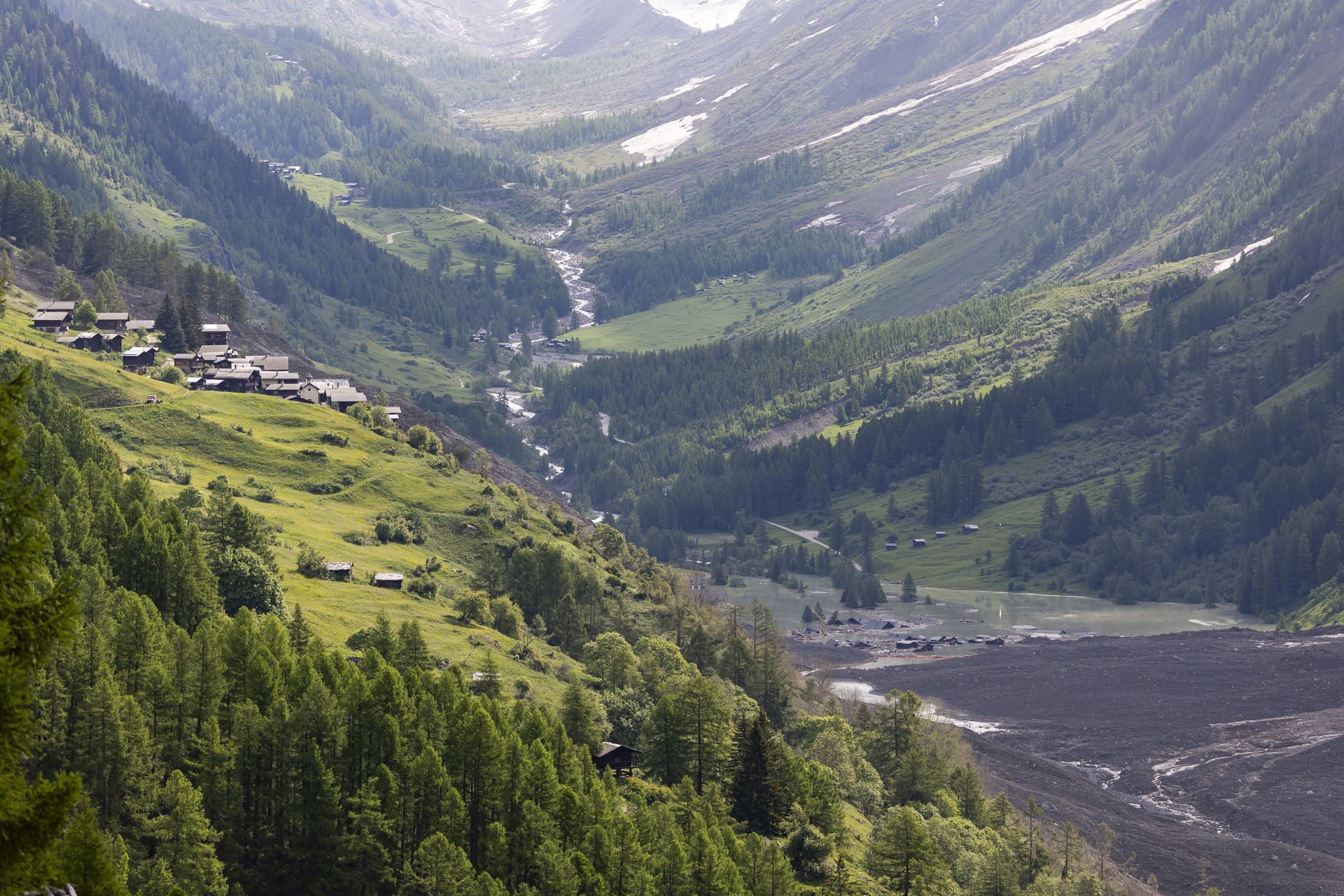 Katastrofa lodowca w Szwajcarii. To sygnał alarmowy dla innych części świata