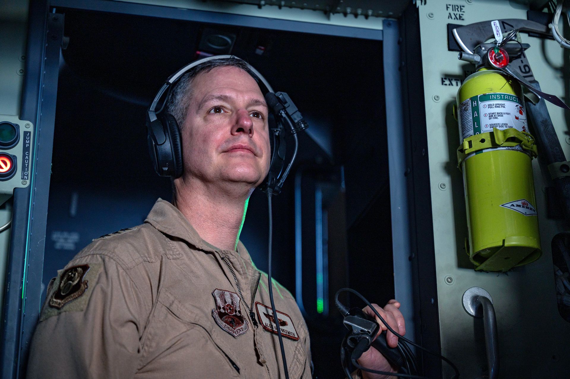 Ostrzega przed konfliktem w 2027 r. Dowódca NATO z wizytą w Polsce