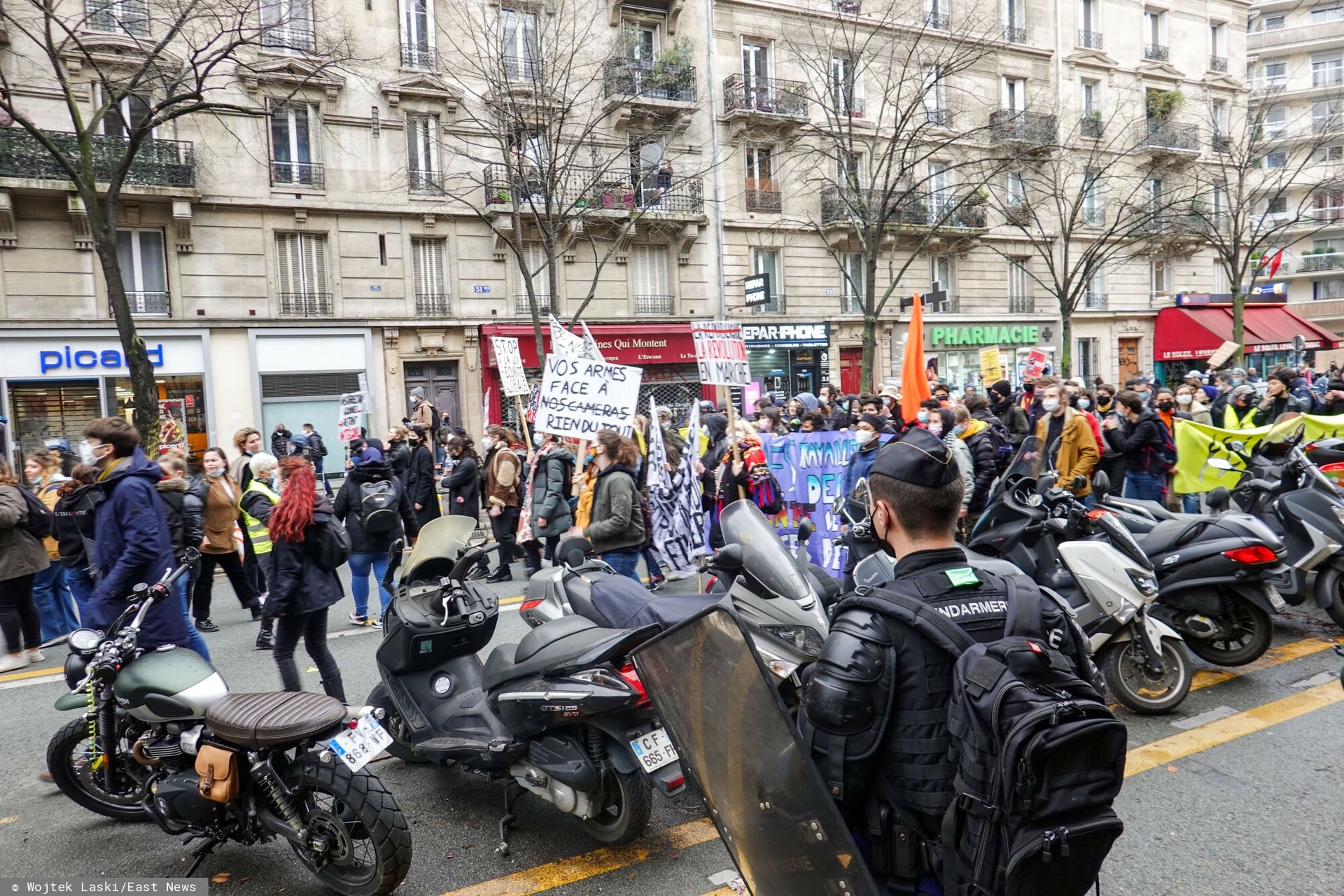 Zaczęły się protesty we Francji. Od rana seria aresztowań