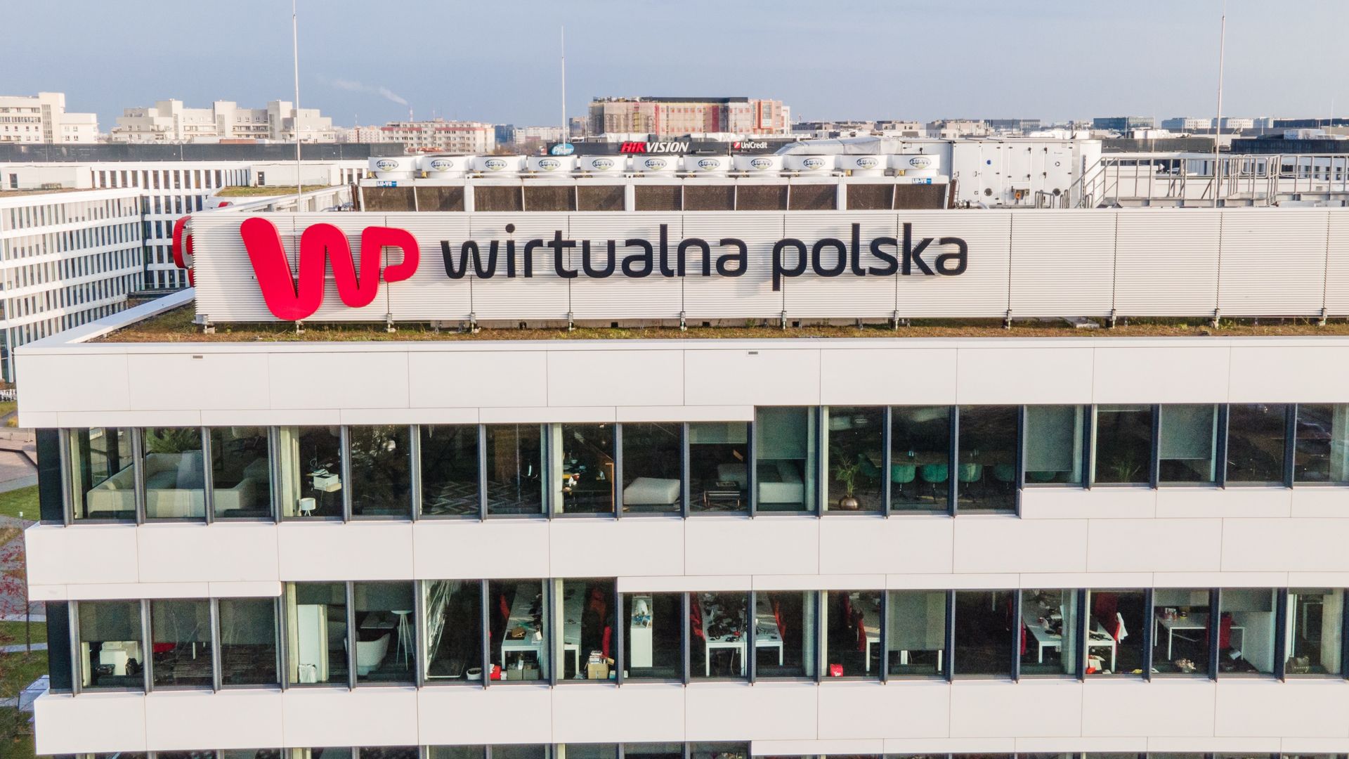 Wirtualna Polska najbardziej opiniotwórczym medium w Polsce. Wyprzedza TVN24 i Onet