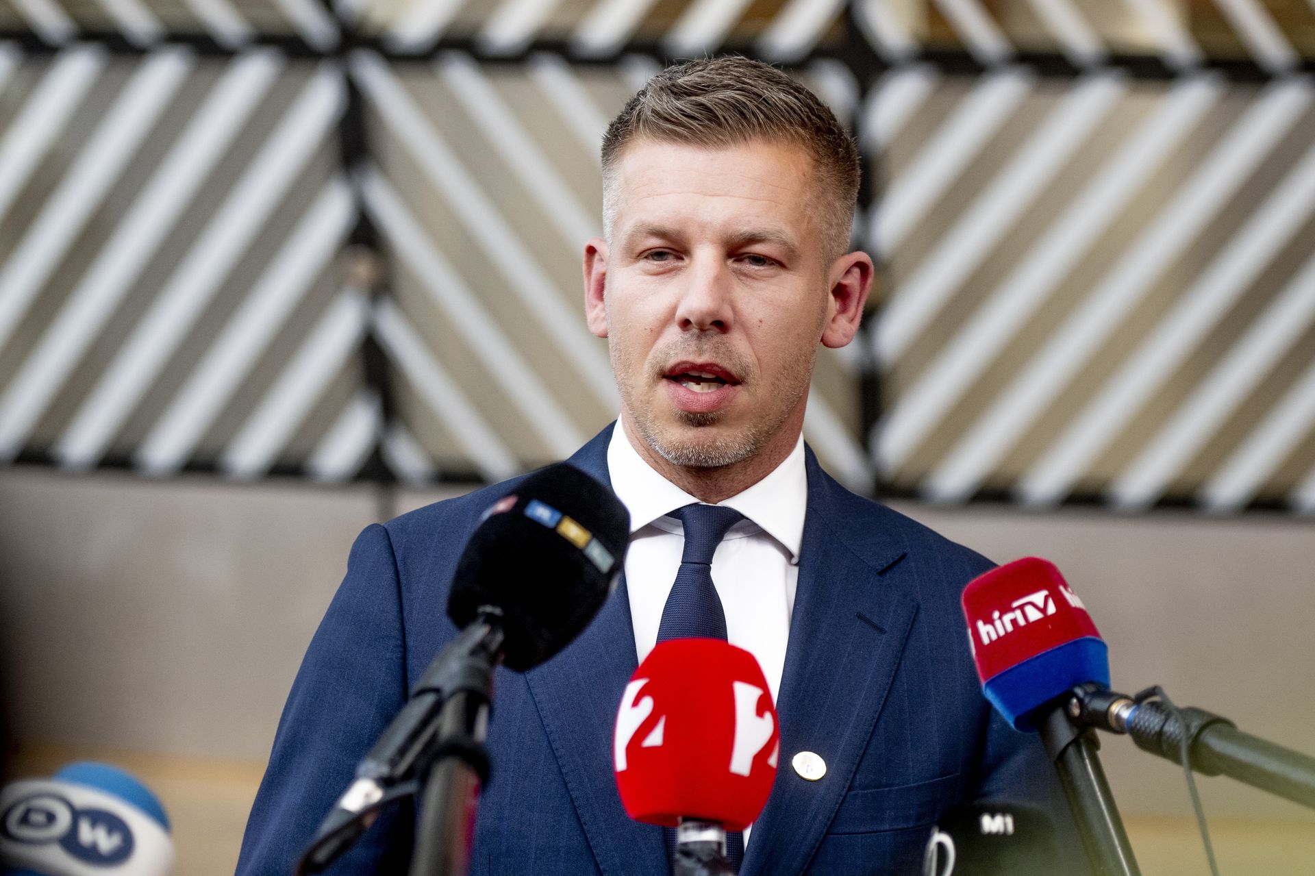 Zwrócą środki? Magyar apeluje do ludzi, którzy wzbogacili się za Orbana