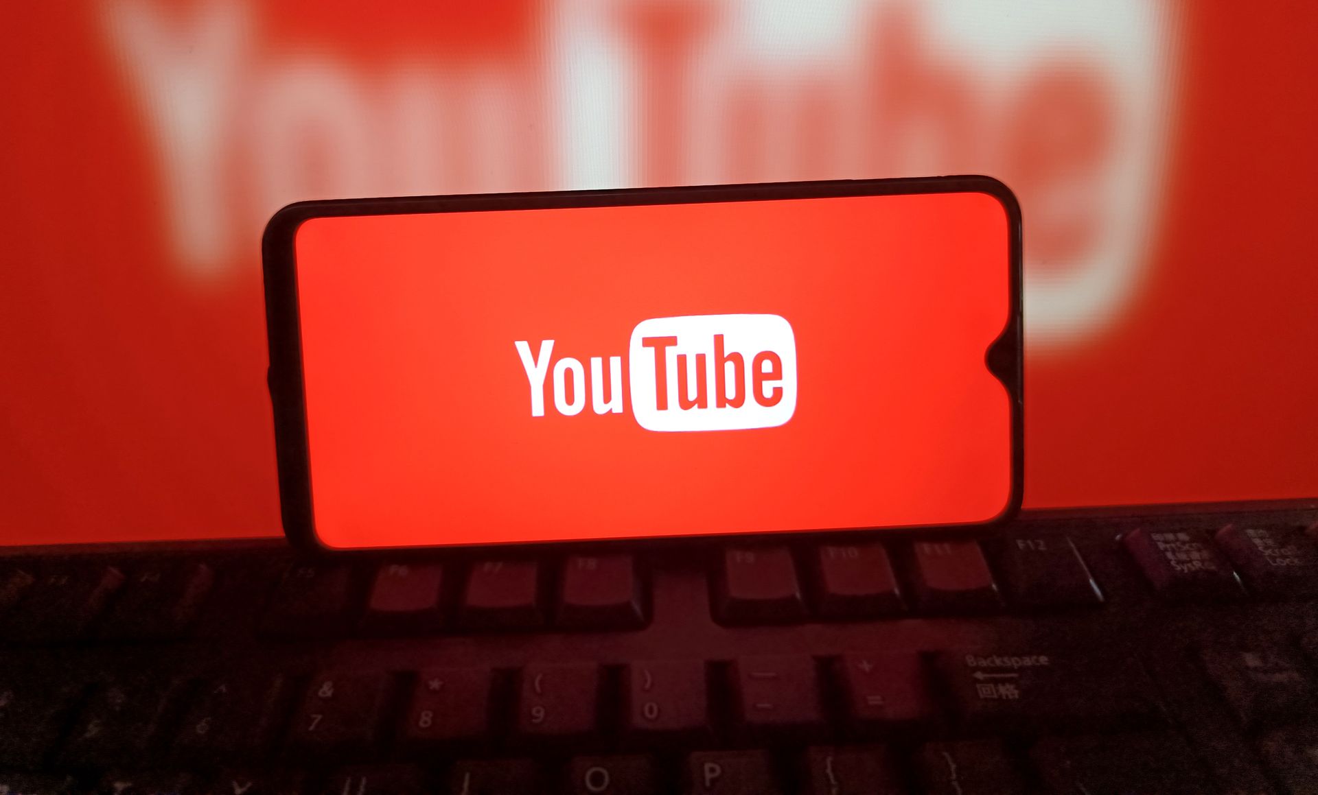 YouTube zmienia odtwarzacz. Zyska poprawiony interfejs