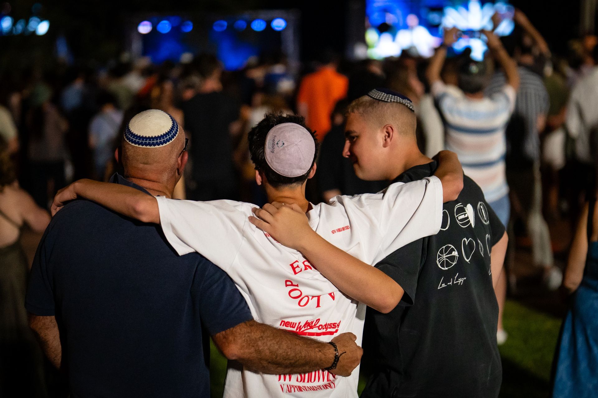Sydney w żałobie. Minuta po zamachu na plaży Bondi