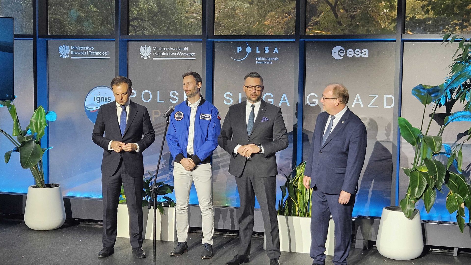 Pierwszy kosmiczny MasterClass. Sławosz rusza w Polskę