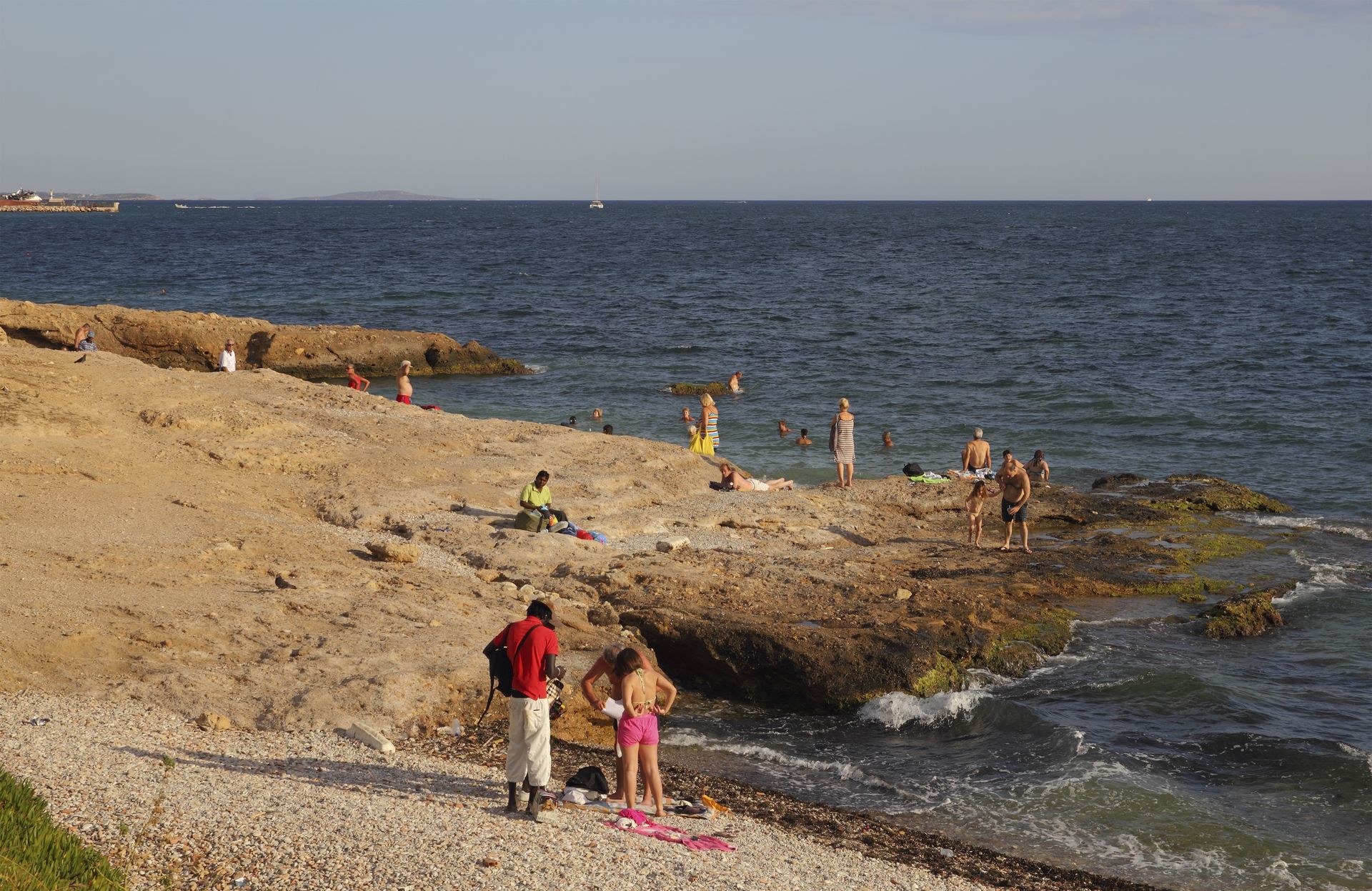 Wstrząsające odkrycie na plaży w Grecji. Znaleziono ciało trzylatki