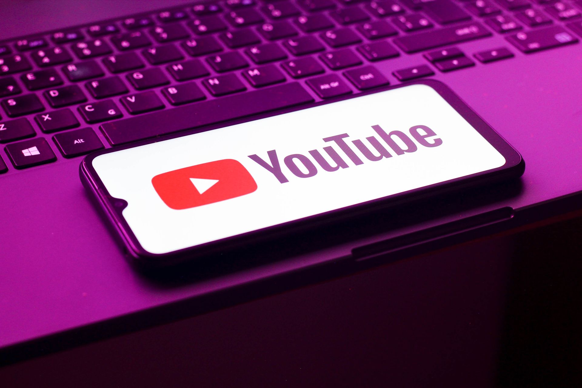 YouTube zmienia zasady zarabiania. Dwukrotnie wyższe wymagania