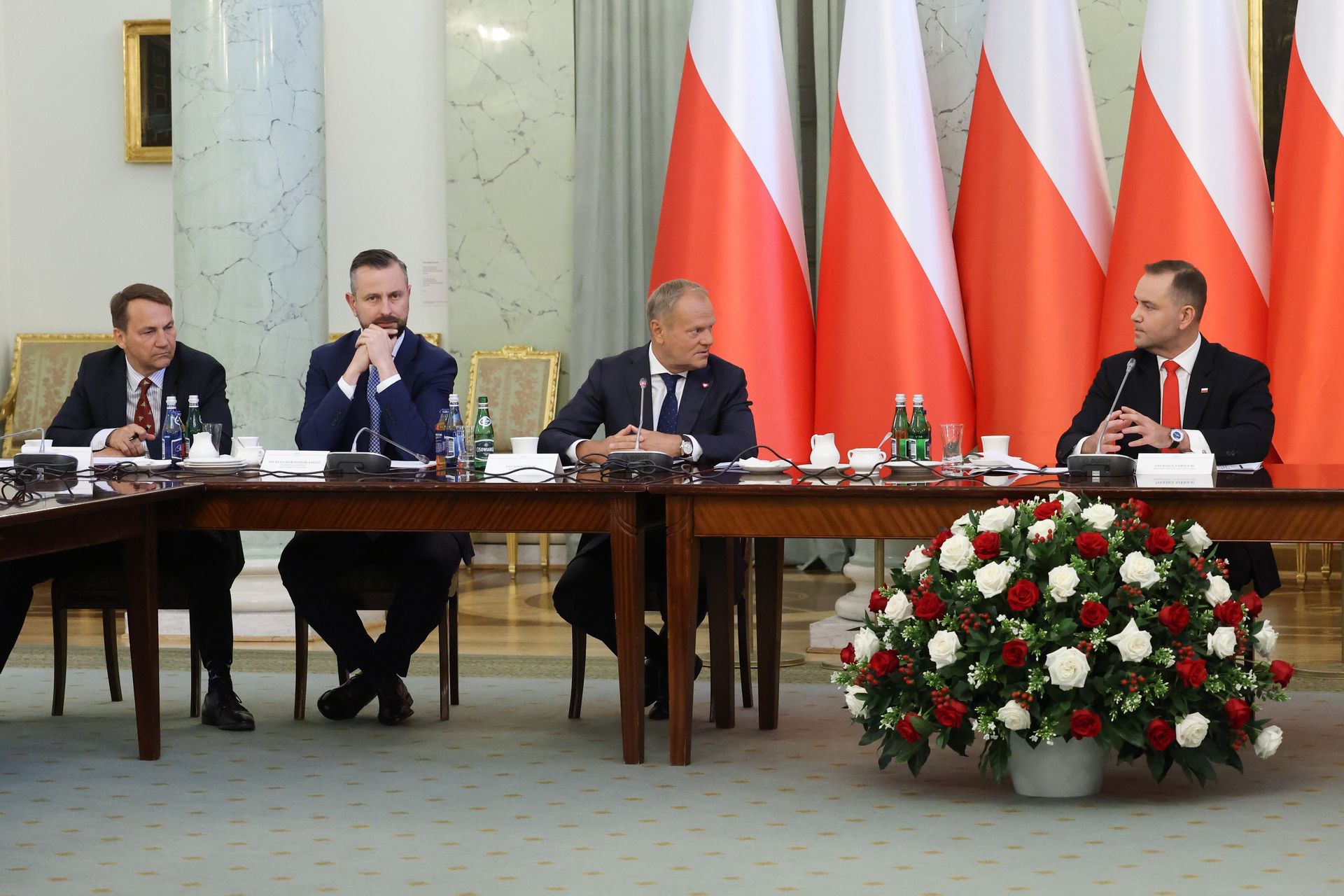 "Były ostre momenty". Napięcia z Nawrockim, ale bez wojny totalnej, czyli kulisy Rady Gabinetowej