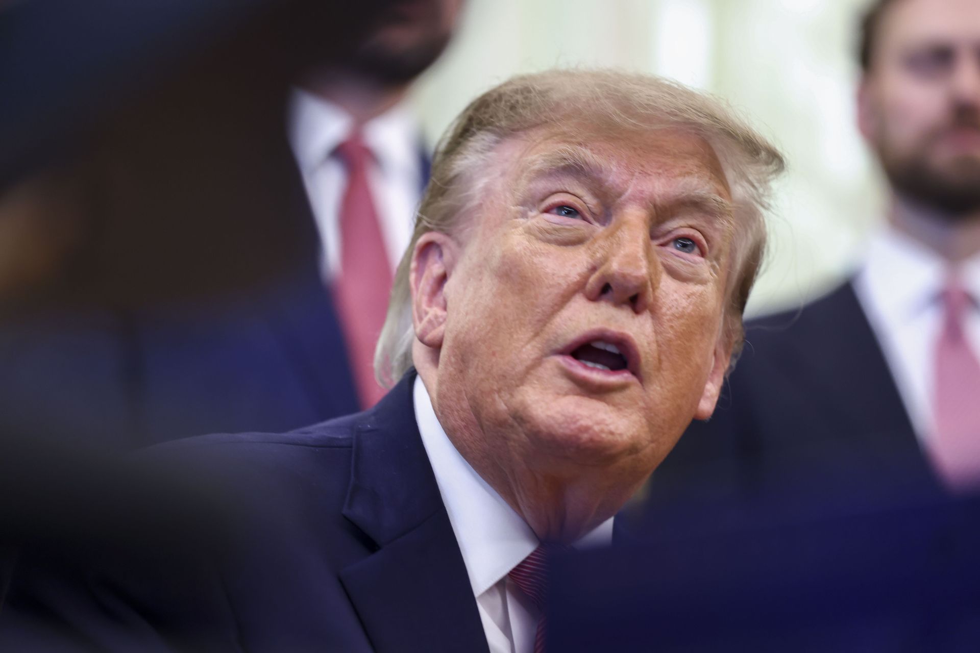 Melania Trump przy stole negocjacyjnym? Prezydent USA zabrał głos