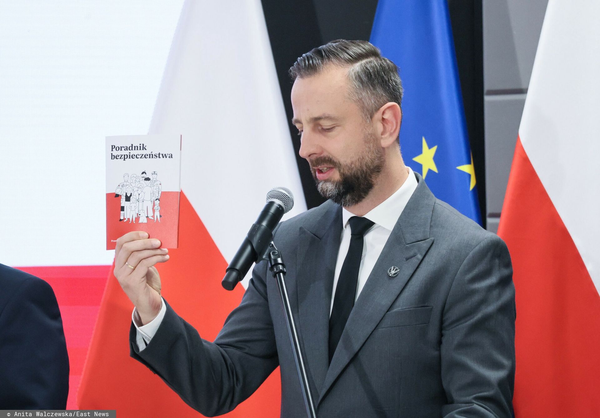 Przeczytałem "Poradnik bezpieczeństwa" MON. Przy punkcie ósmym opadłem z sił