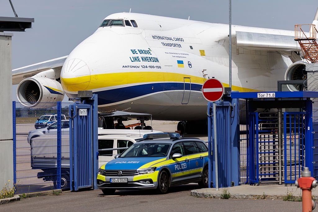 Alarm w Lipsku. Policja przechwyciła dron z zapalnikiem