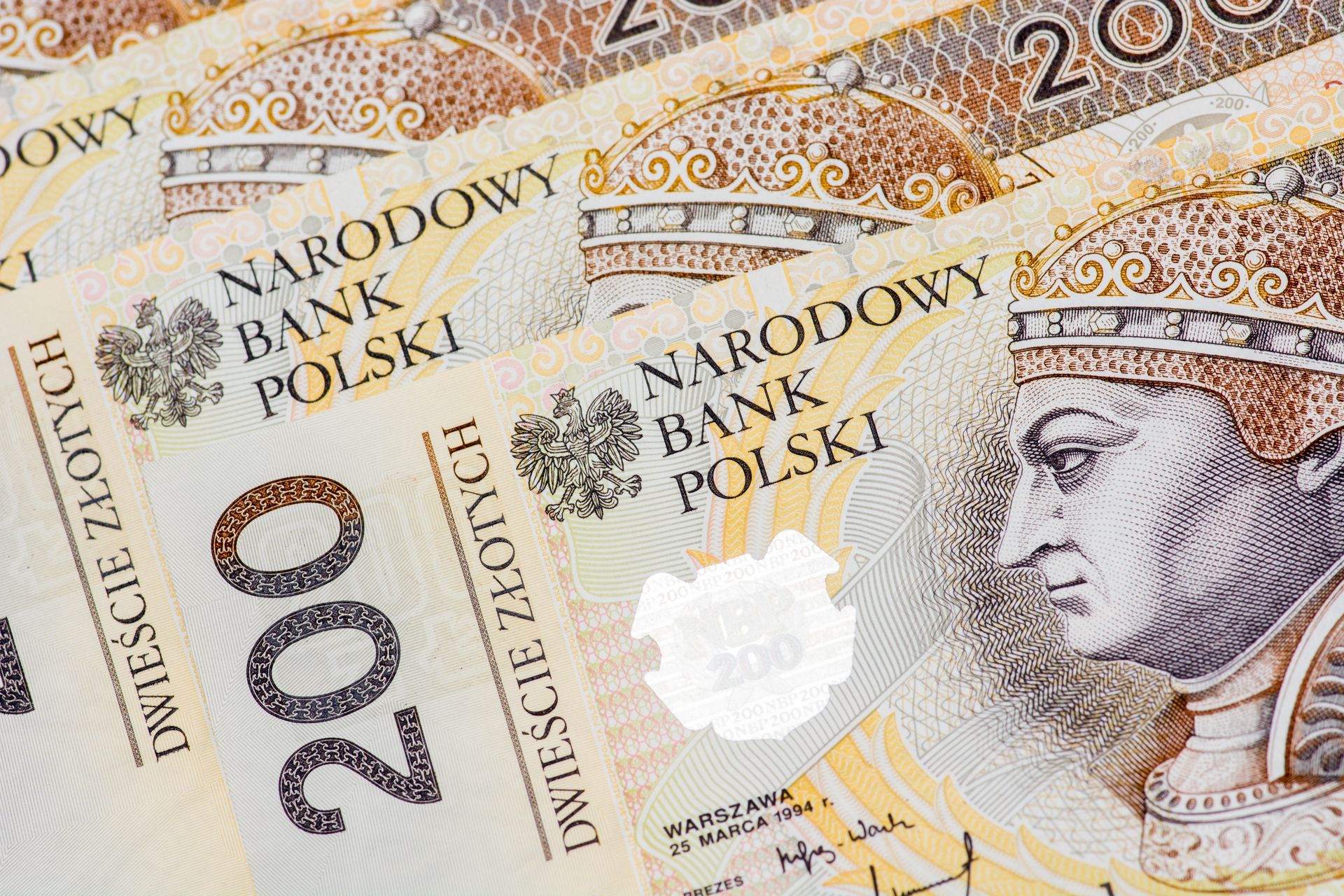 Nowe świadczenie od maja. Pieniądze trafią do blisko 130 tys. osób