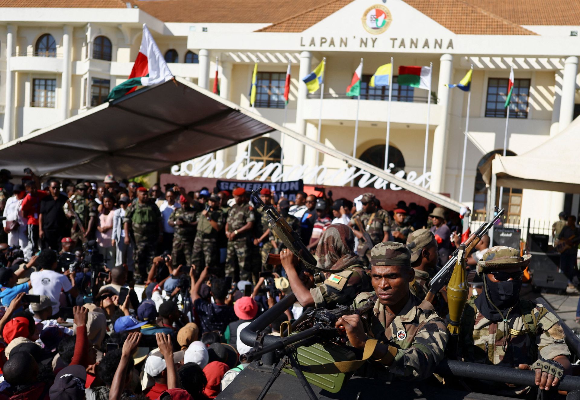 Kryzys na Madagaskarze. Armia przejęła władzę