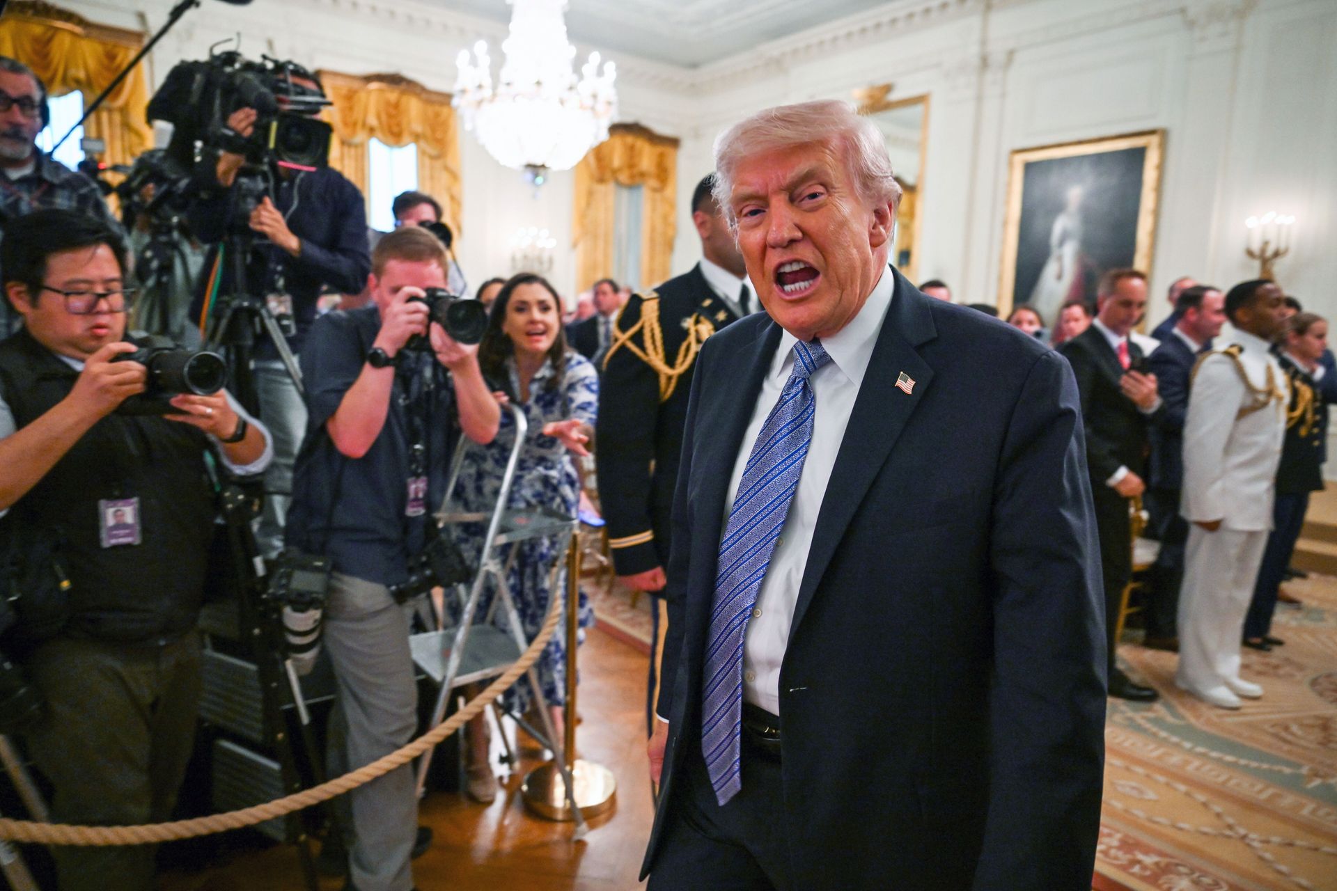 Skończy się wolna amerykanka? Trump myśli o kontroli nad AI