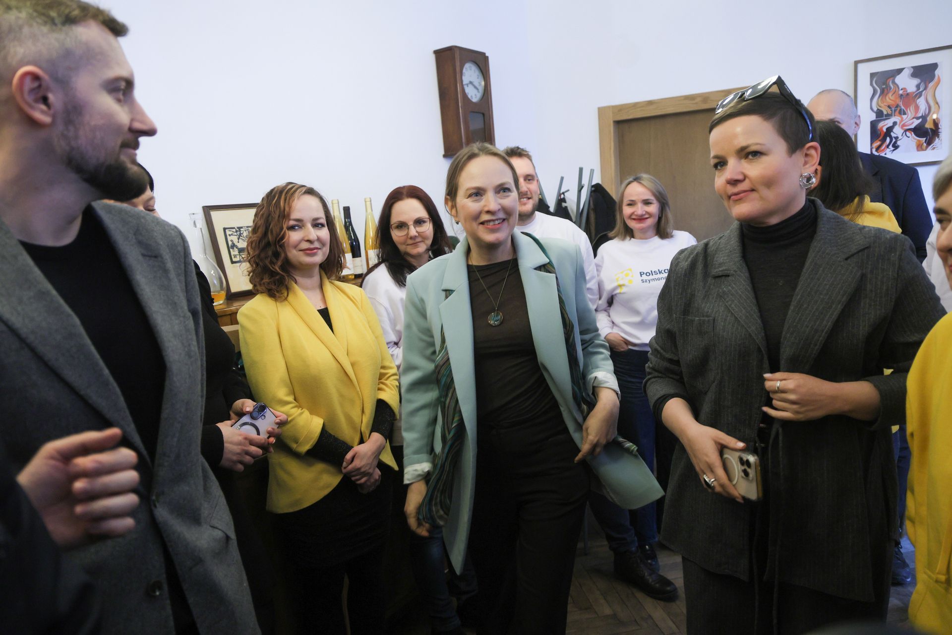 Limuzyna minister kultury na ścieżce rowerowej. Interweniowała policja